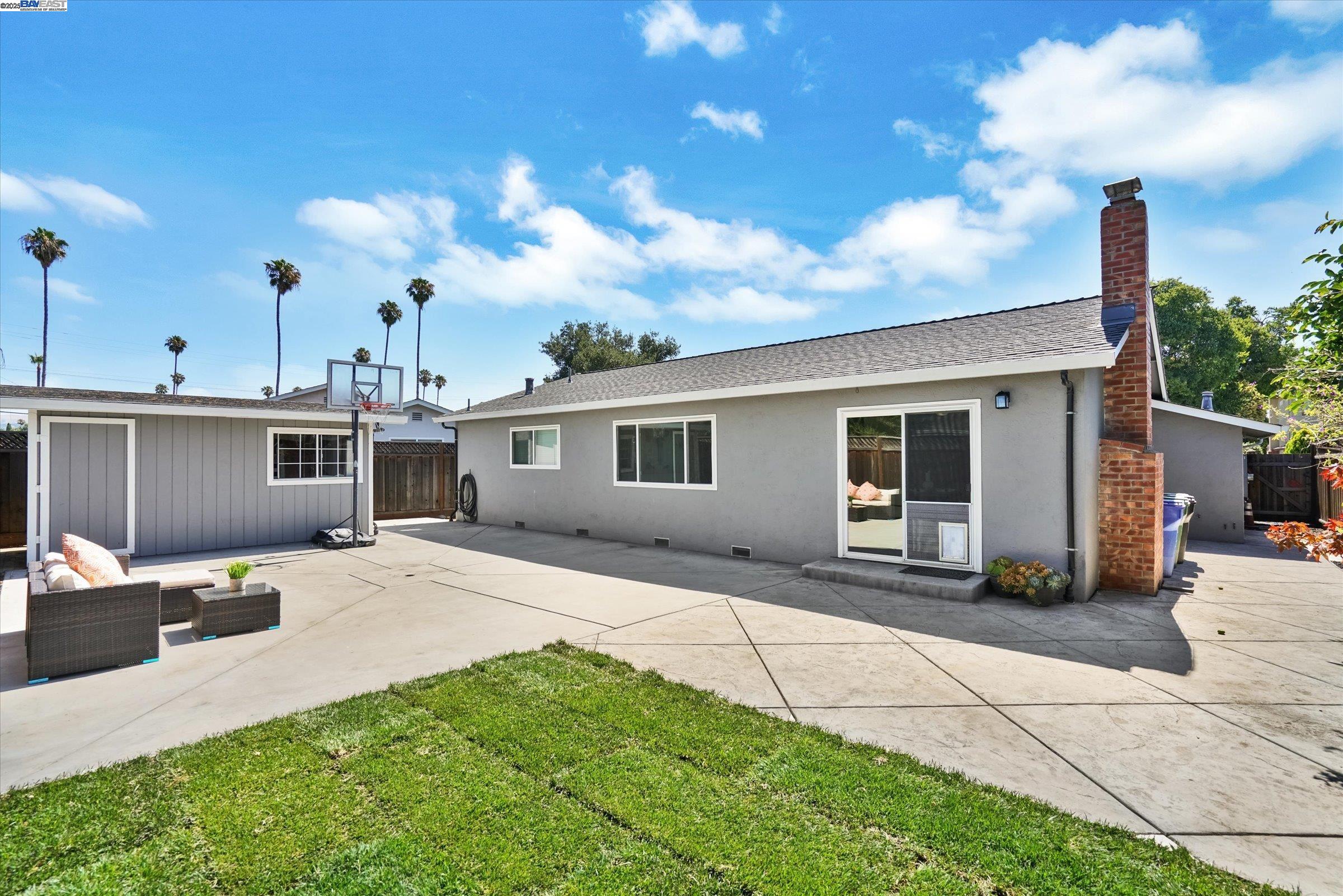 5495 Hughes Pl, Fremont, California 94538, 3 Bedrooms Bedrooms, 6 Rooms Rooms,2 BathroomsBathrooms,Residential,For Sale,5495 Hughes Pl,41106849