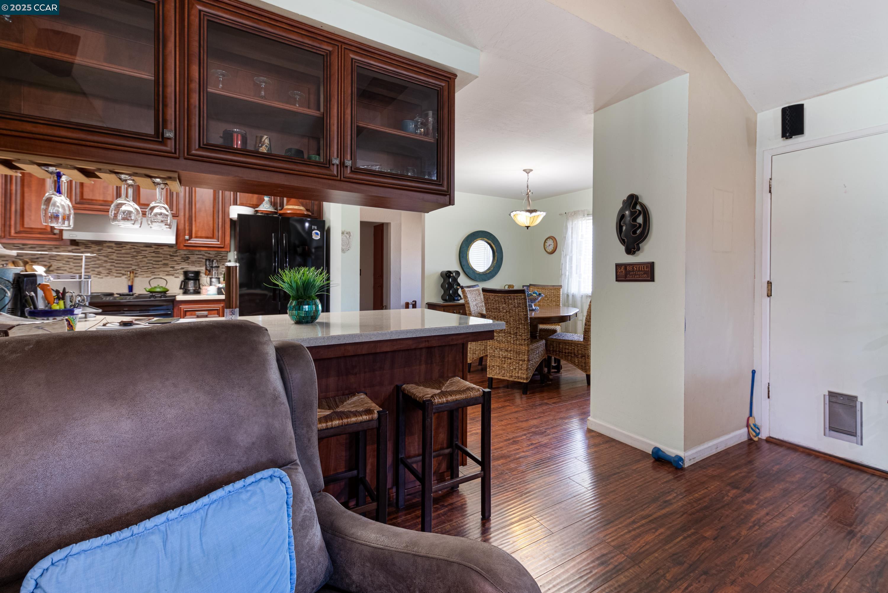 1456 Mondana Pl, Pittsburg, California 94565, 4 Bedrooms Bedrooms, 9 Rooms Rooms,2 BathroomsBathrooms,Residential,For Sale,1456 Mondana Pl,41106850
