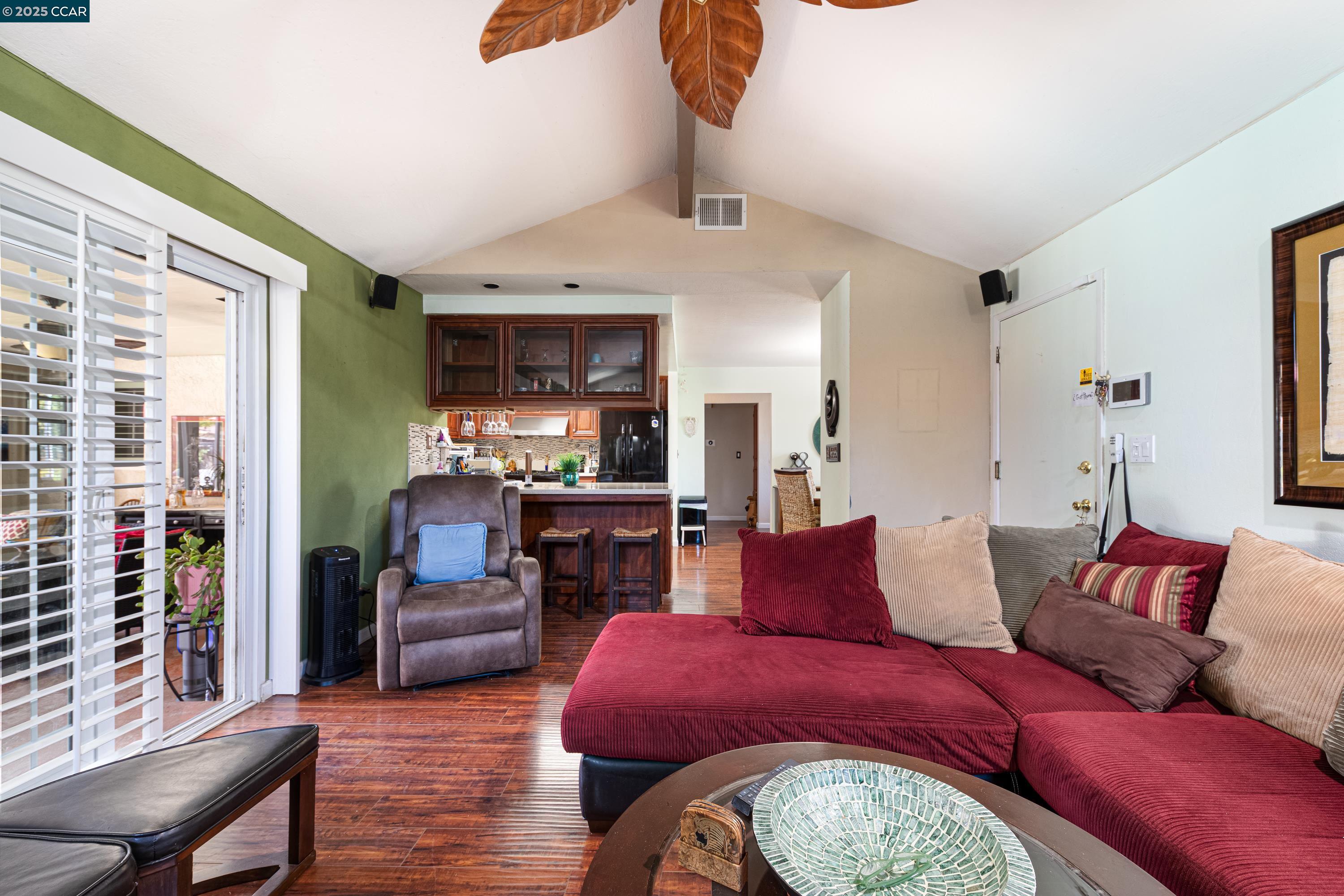 1456 Mondana Pl, Pittsburg, California 94565, 4 Bedrooms Bedrooms, 9 Rooms Rooms,2 BathroomsBathrooms,Residential,For Sale,1456 Mondana Pl,41106850