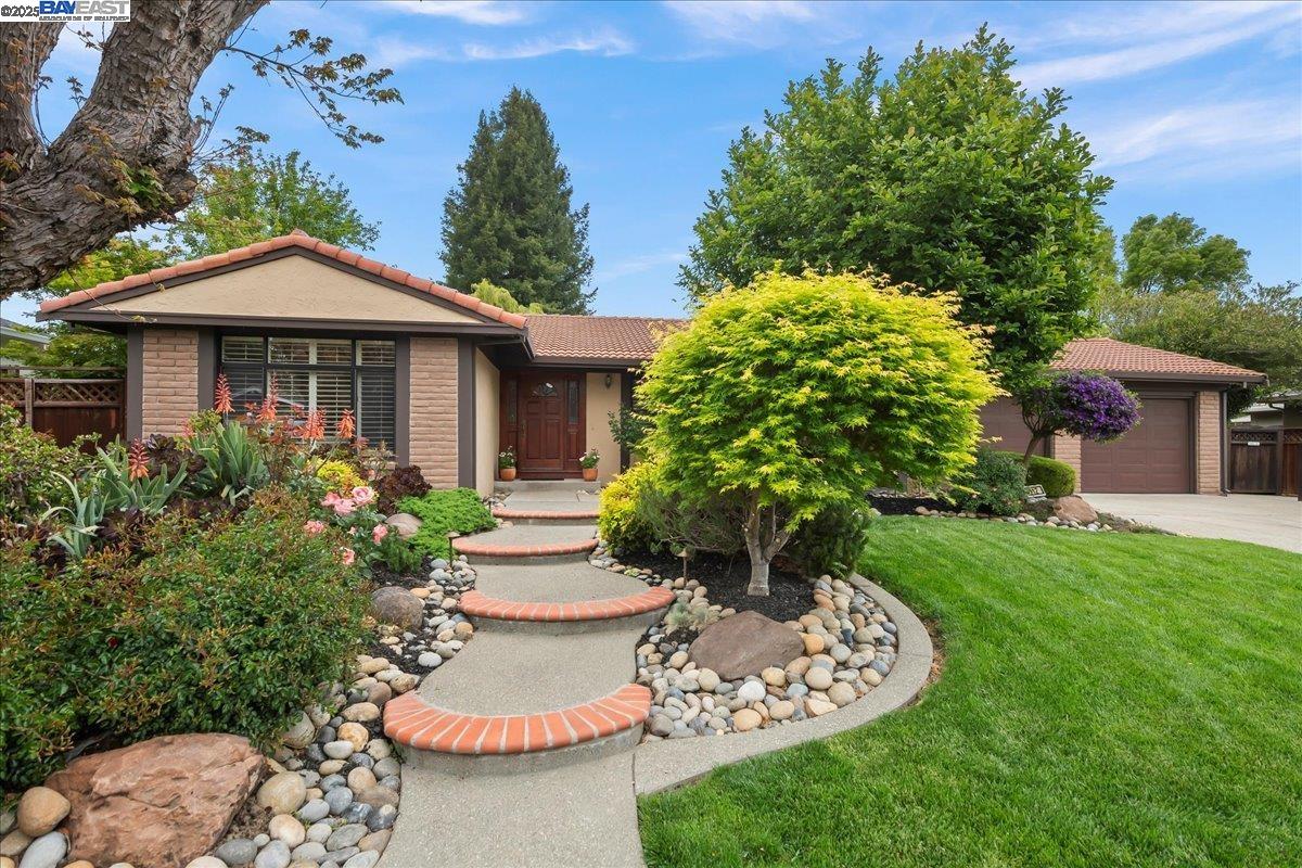 112 Baldwin Dr, Danville, California 94526, 3 Bedrooms Bedrooms, 9 Rooms Rooms,2 BathroomsBathrooms,Residential,For Sale,112 Baldwin Dr,41106852