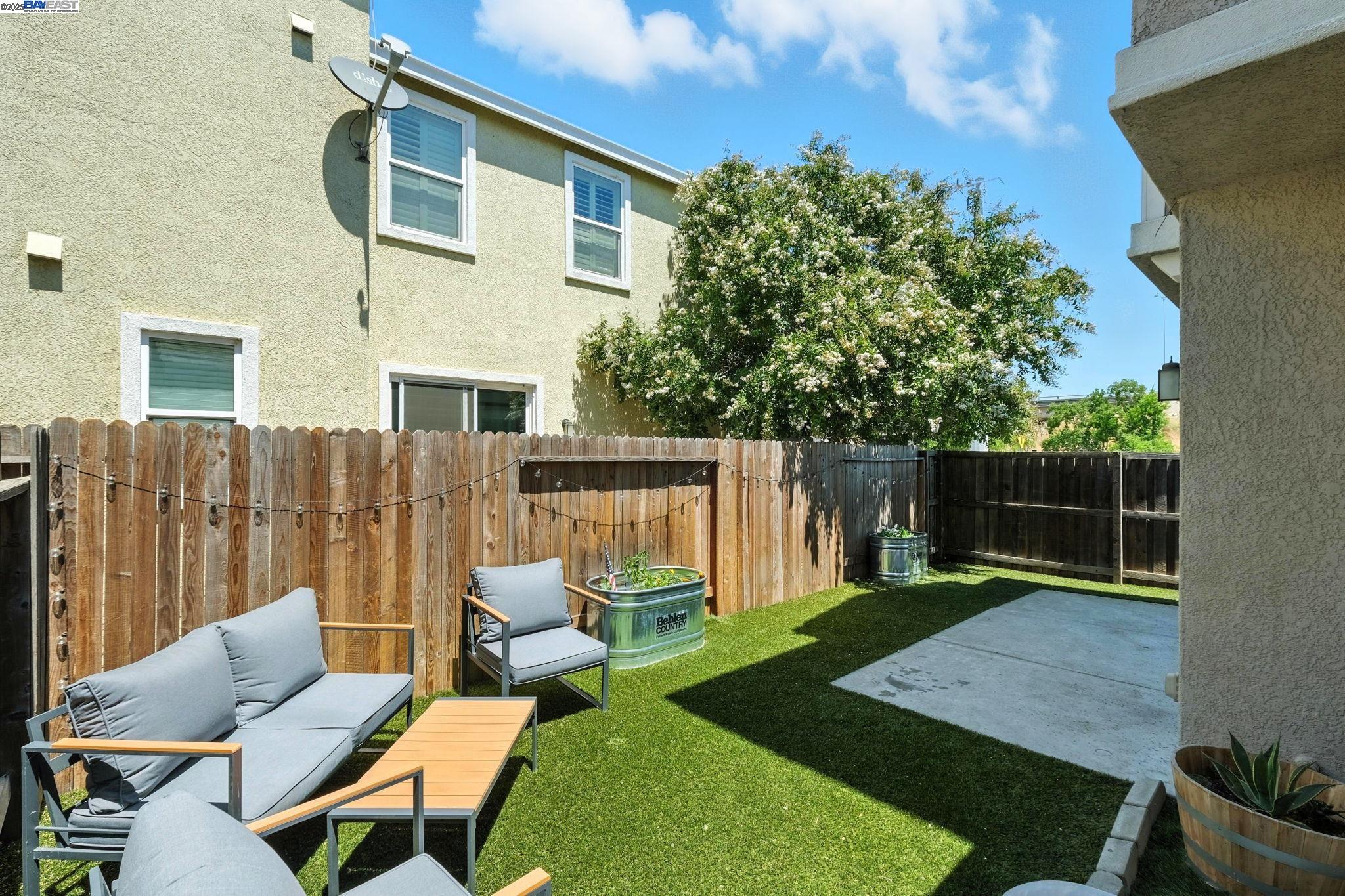 2501 Aimonetti ave, Sacramento, California 95833, 2 Bedrooms Bedrooms, 4 Rooms Rooms,2 BathroomsBathrooms,Residential,For Sale,2501 Aimonetti ave,41106853