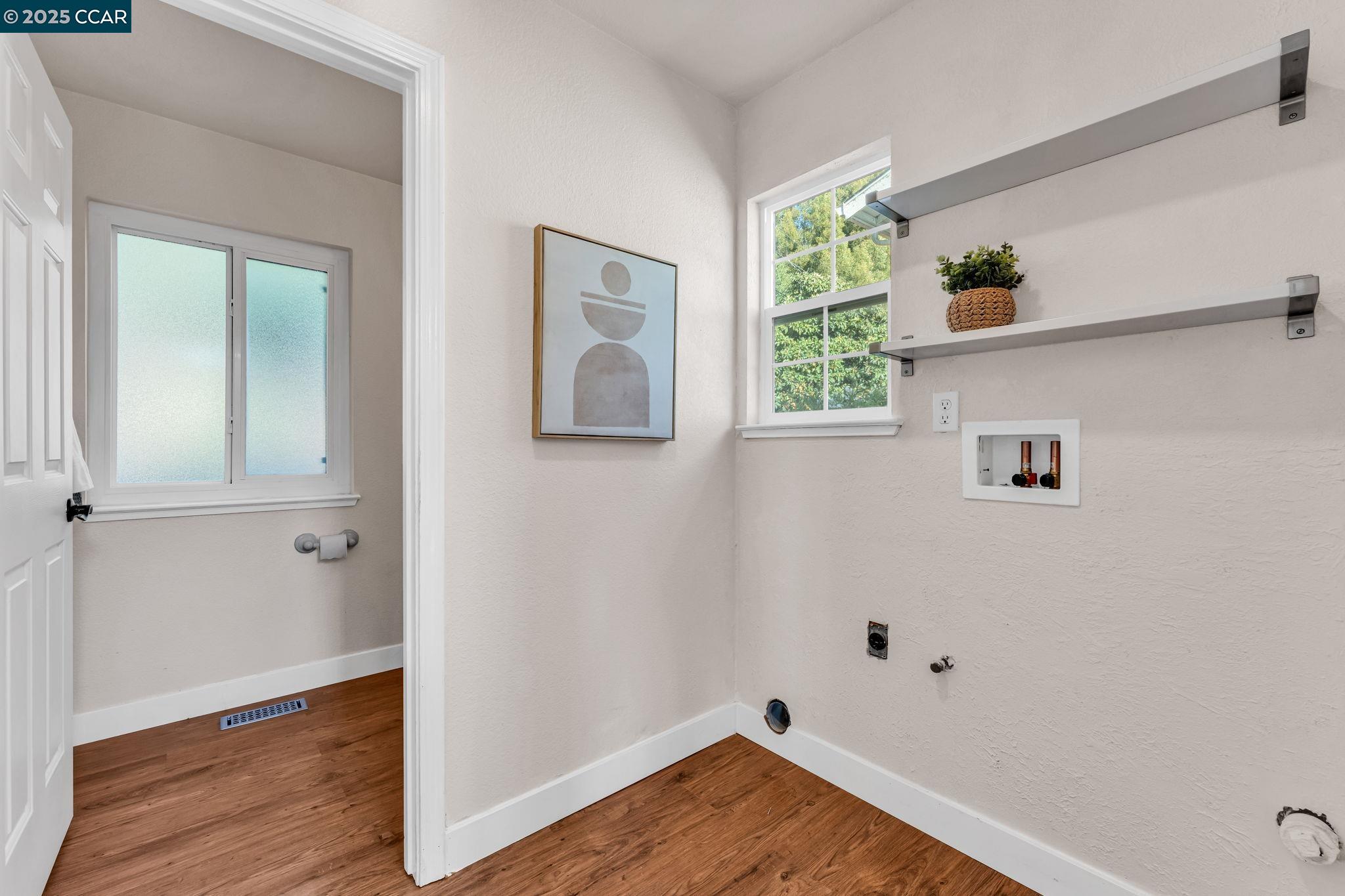 122 Alpine Ct, San Pablo, California 94806, 3 Bedrooms Bedrooms, 9 Rooms Rooms,2 BathroomsBathrooms,Residential,For Sale,122 Alpine Ct,41106854