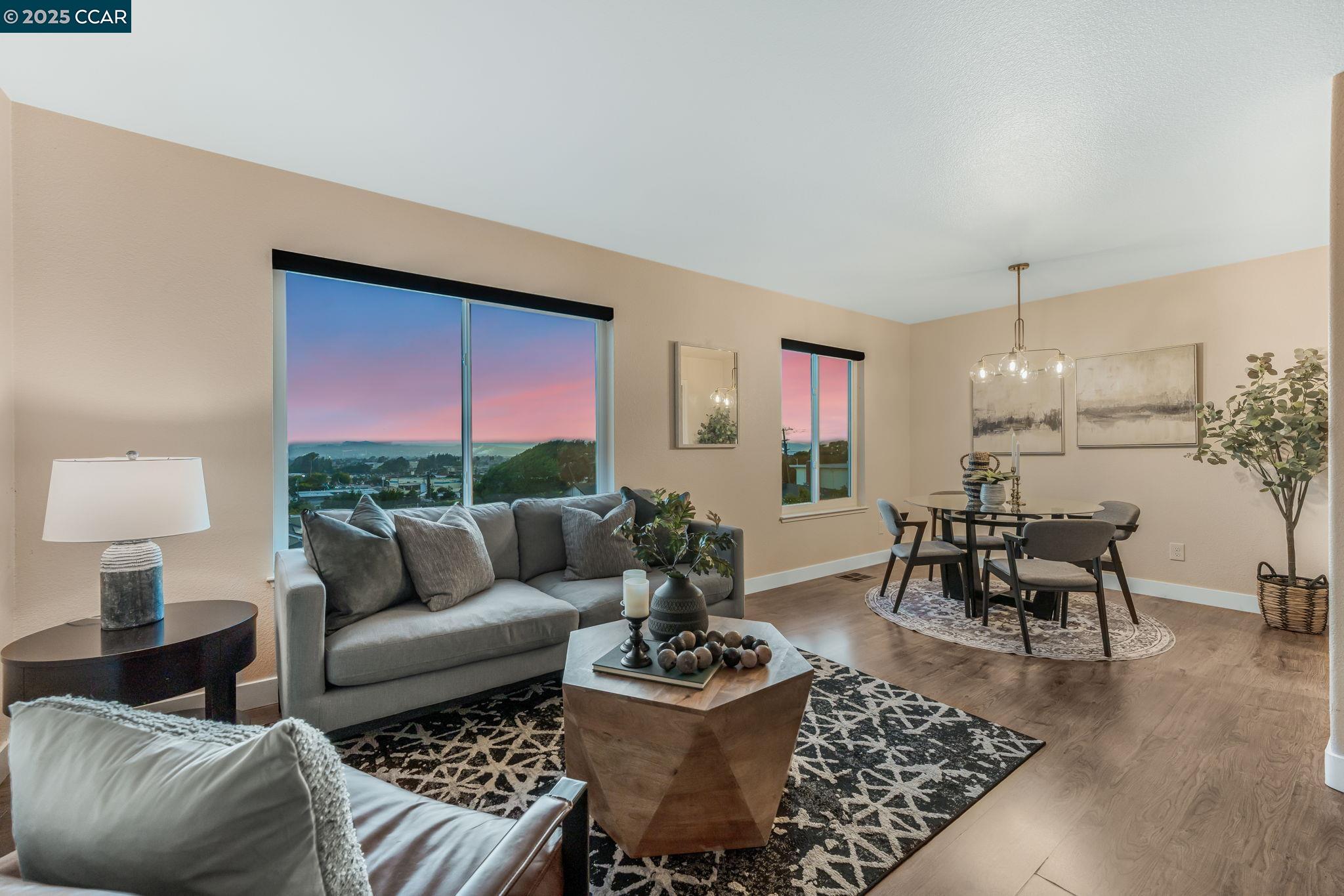 122 Alpine Ct, San Pablo, California 94806, 3 Bedrooms Bedrooms, 9 Rooms Rooms,2 BathroomsBathrooms,Residential,For Sale,122 Alpine Ct,41106854