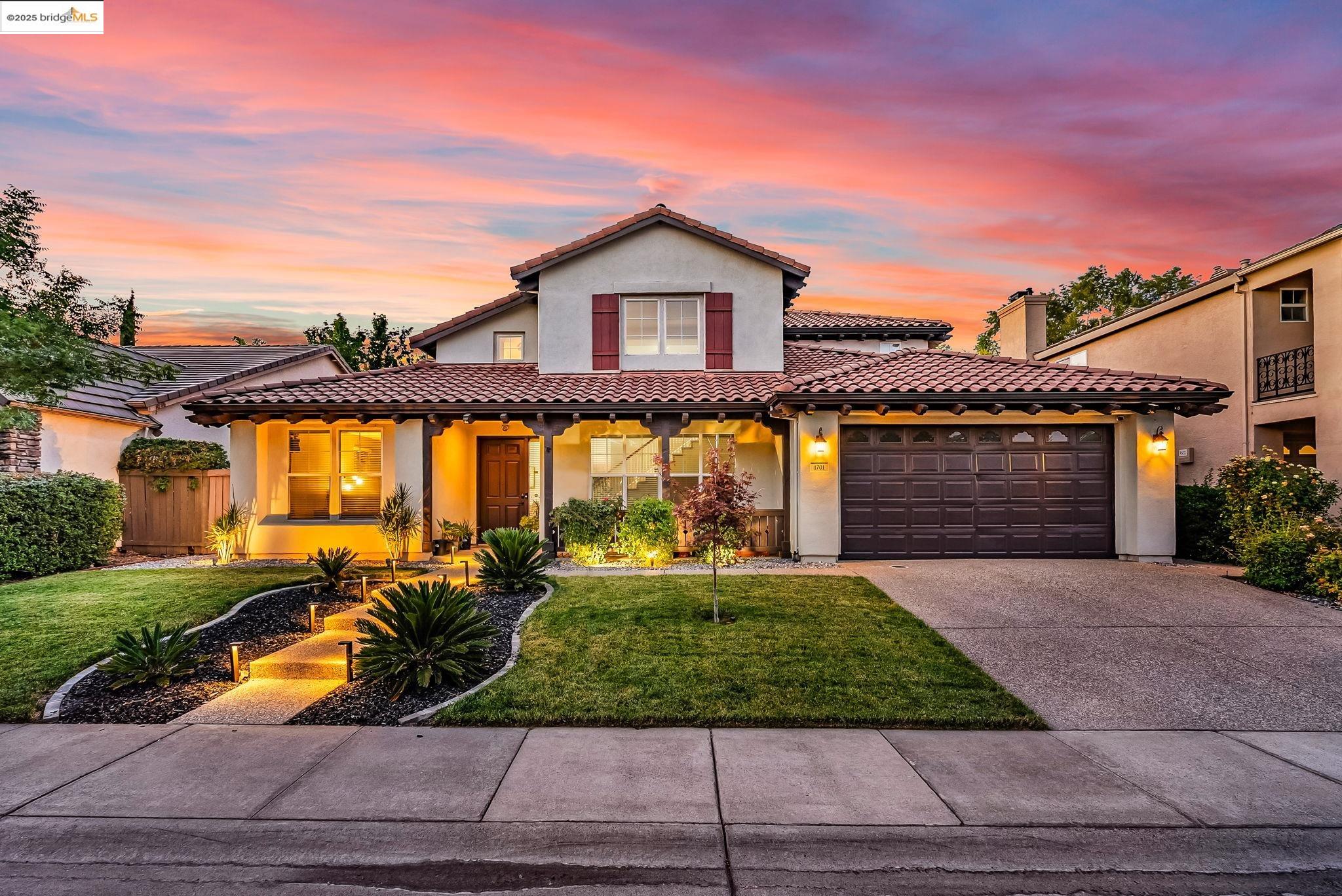 1701 Baines Ave, Sacramento, California 95835, 4 Bedrooms Bedrooms, 10 Rooms Rooms,3 BathroomsBathrooms,Residential,For Sale,1701 Baines Ave,41106855