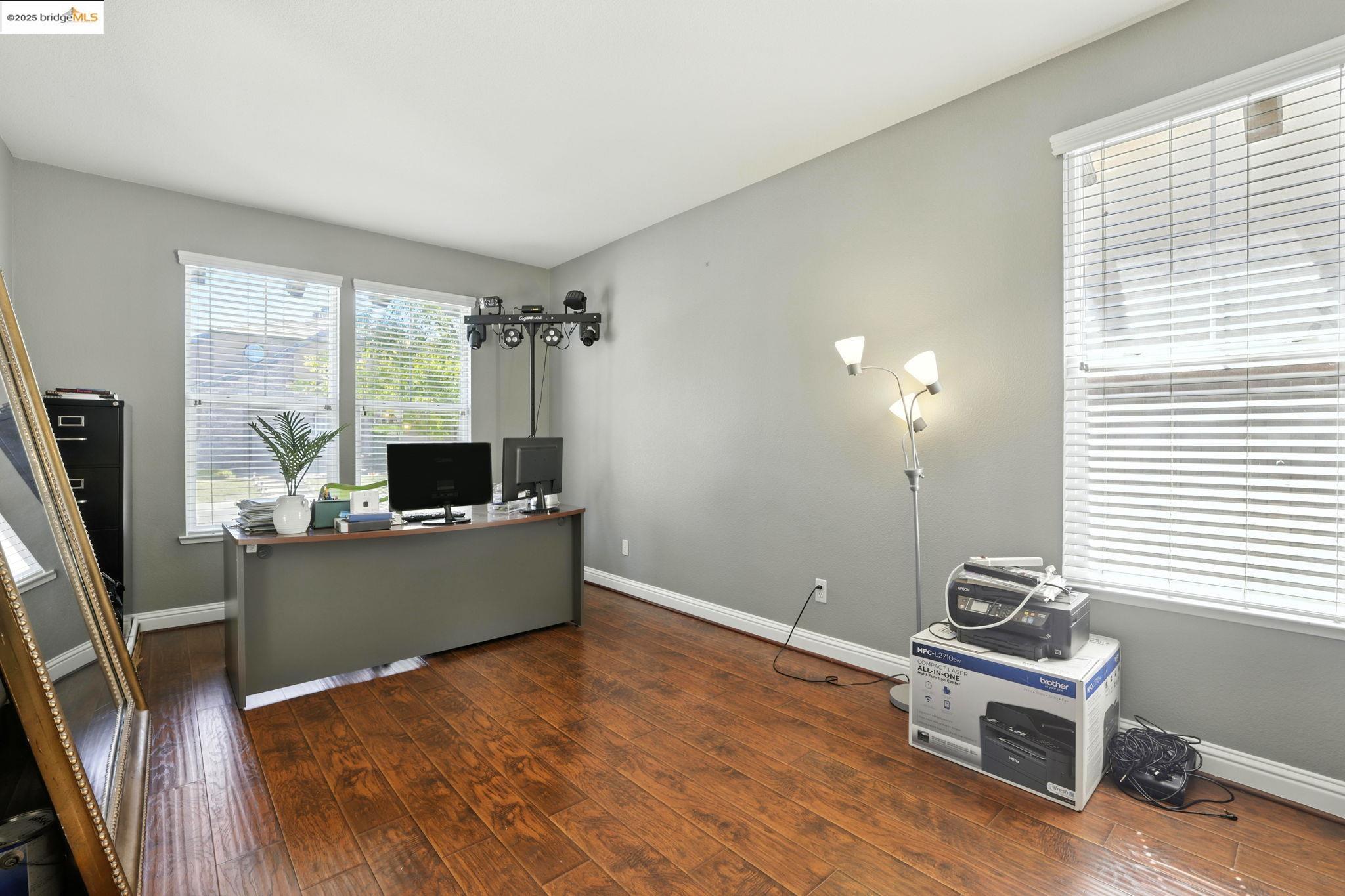 1701 Baines Ave, Sacramento, California 95835, 4 Bedrooms Bedrooms, 10 Rooms Rooms,3 BathroomsBathrooms,Residential,For Sale,1701 Baines Ave,41106855