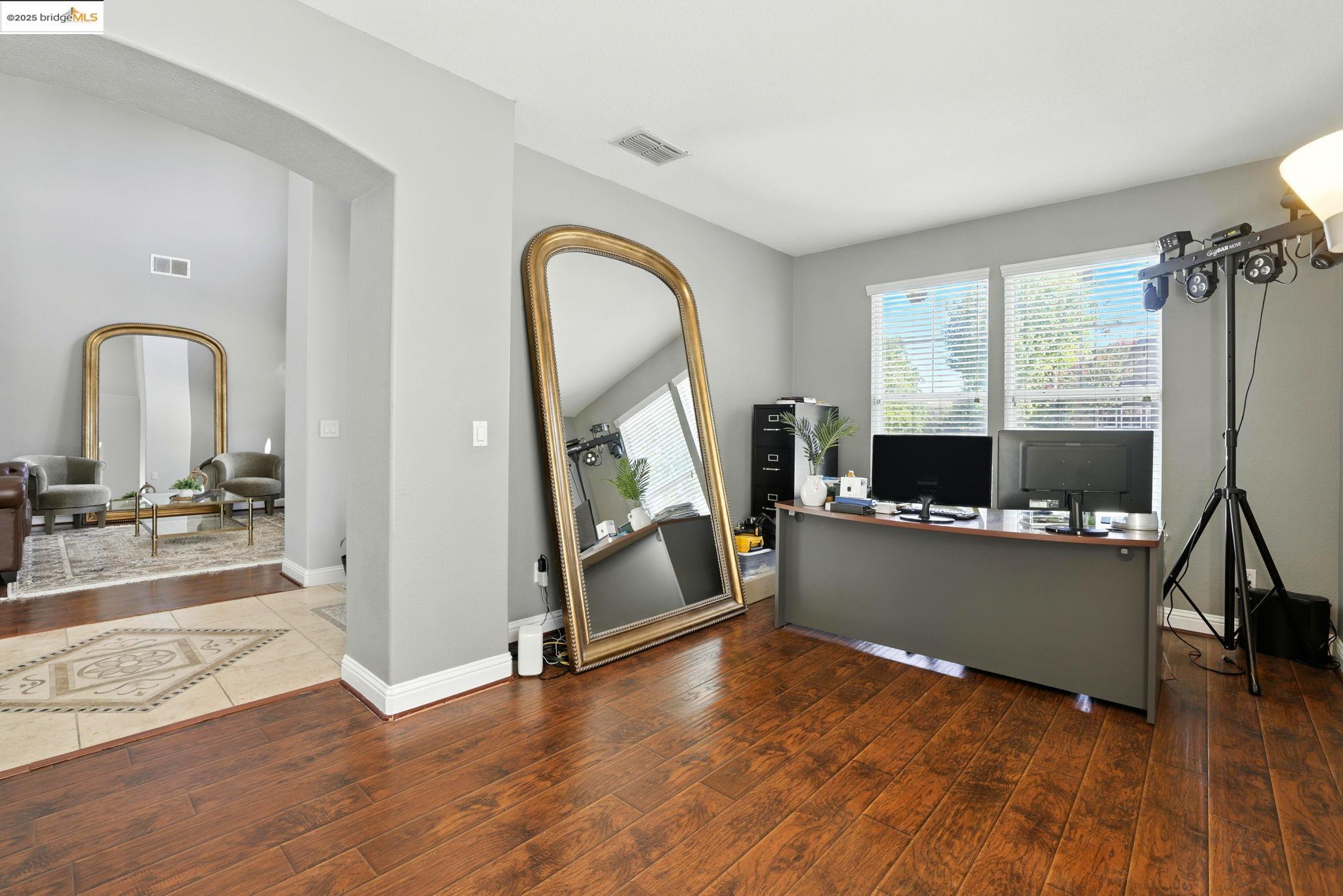1701 Baines Ave, Sacramento, California 95835, 4 Bedrooms Bedrooms, 10 Rooms Rooms,3 BathroomsBathrooms,Residential,For Sale,1701 Baines Ave,41106855