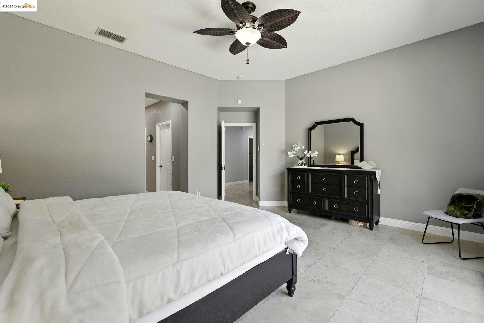 1701 Baines Ave, Sacramento, California 95835, 4 Bedrooms Bedrooms, 10 Rooms Rooms,3 BathroomsBathrooms,Residential,For Sale,1701 Baines Ave,41106855