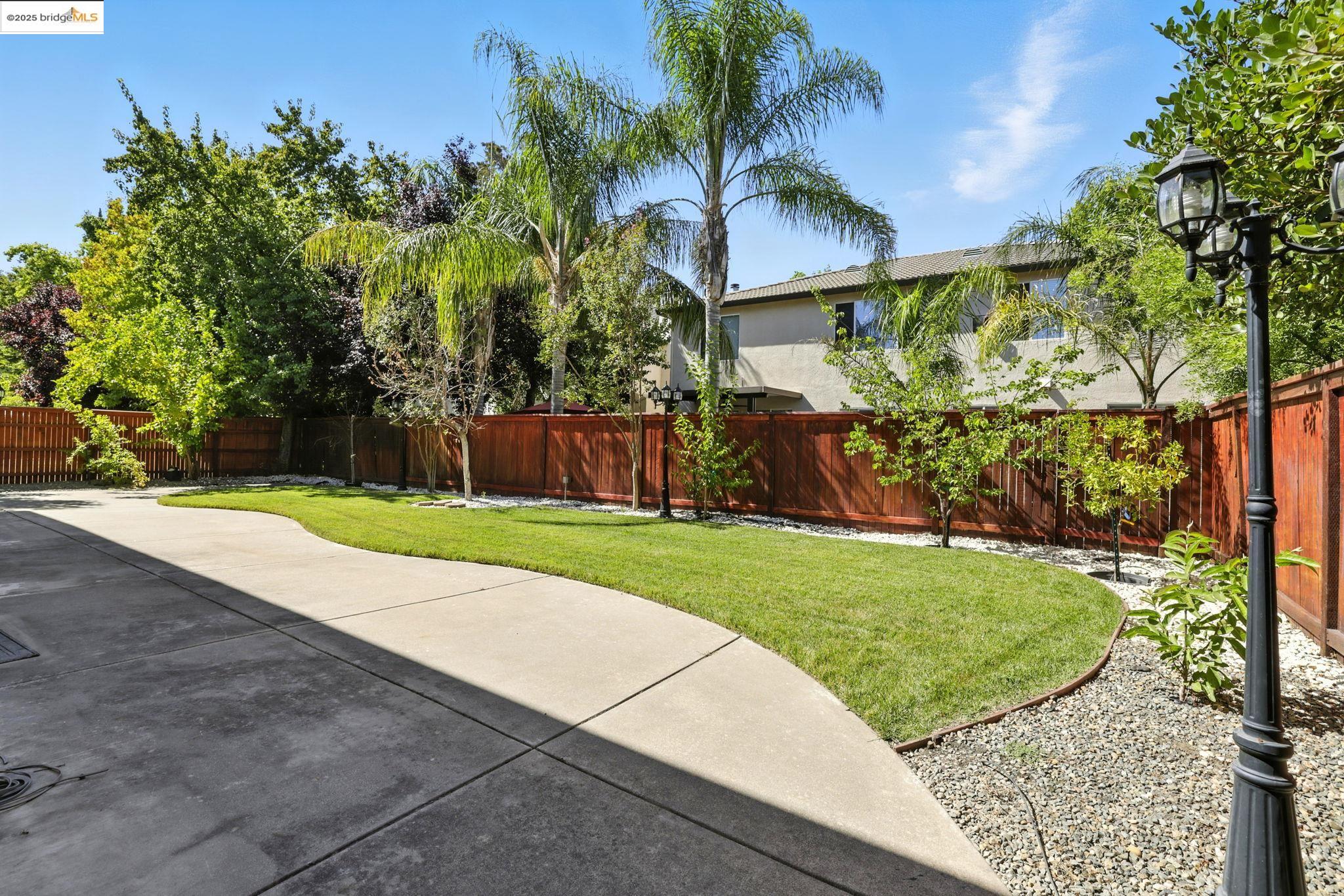 1701 Baines Ave, Sacramento, California 95835, 4 Bedrooms Bedrooms, 10 Rooms Rooms,3 BathroomsBathrooms,Residential,For Sale,1701 Baines Ave,41106855