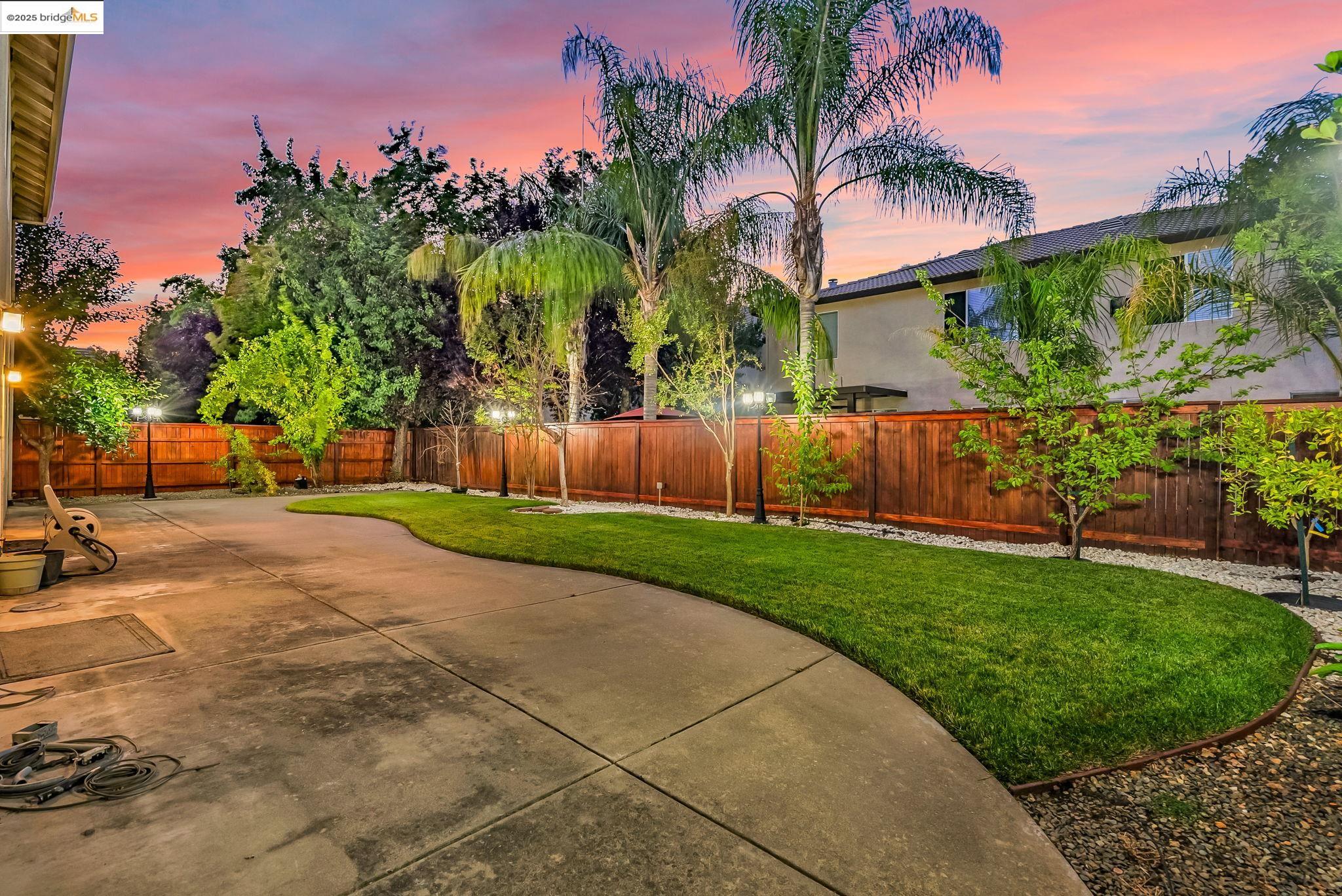 1701 Baines Ave, Sacramento, California 95835, 4 Bedrooms Bedrooms, 10 Rooms Rooms,3 BathroomsBathrooms,Residential,For Sale,1701 Baines Ave,41106855