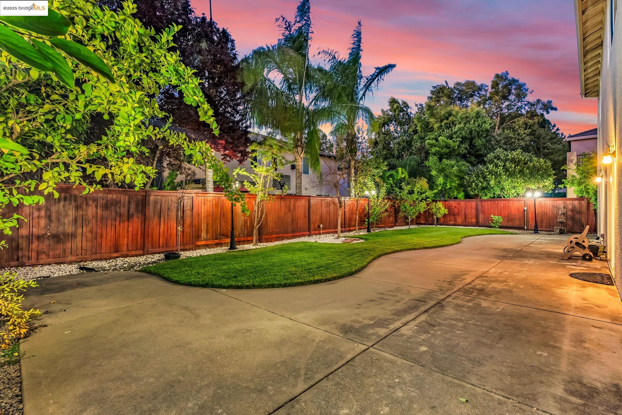 1701 Baines Ave, Sacramento, California 95835, 4 Bedrooms Bedrooms, 10 Rooms Rooms,3 BathroomsBathrooms,Residential,For Sale,1701 Baines Ave,41106855