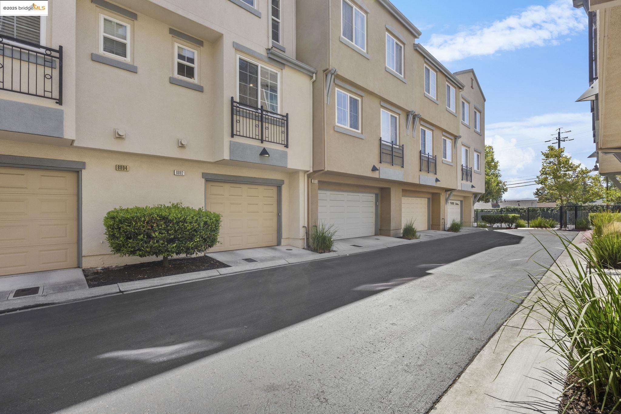 Detail Gallery Image 36 of 50 For 8892 Bellina Commons, Dublin,  CA 94566 - 3 Beds | 2/1 Baths