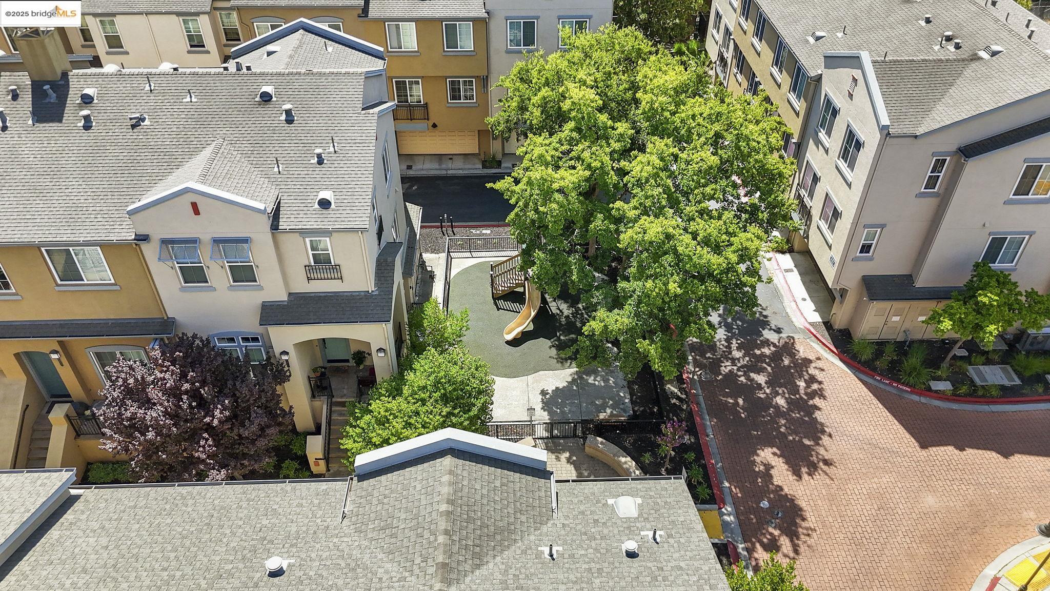 Detail Gallery Image 43 of 50 For 8892 Bellina Commons, Dublin,  CA 94566 - 3 Beds | 2/1 Baths