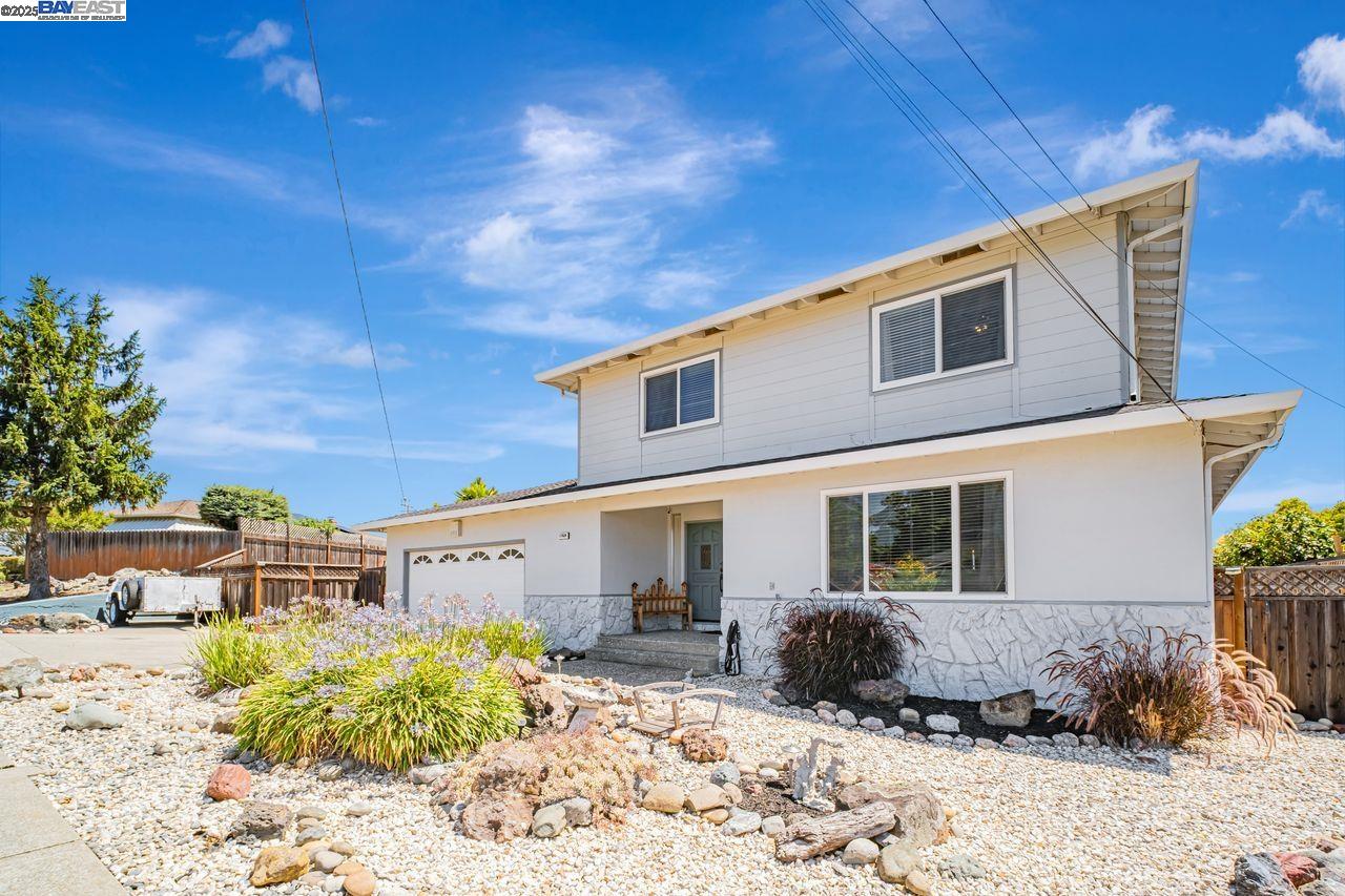 17824 Apricot Way, Castro Valley, California 94546, 3 Bedrooms Bedrooms, 6 Rooms Rooms,2 BathroomsBathrooms,Residential,For Sale,17824 Apricot Way,41106857