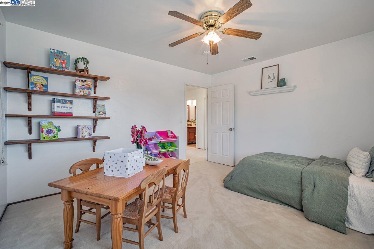 17824 Apricot Way, Castro Valley, California 94546, 3 Bedrooms Bedrooms, 6 Rooms Rooms,2 BathroomsBathrooms,Residential,For Sale,17824 Apricot Way,41106857