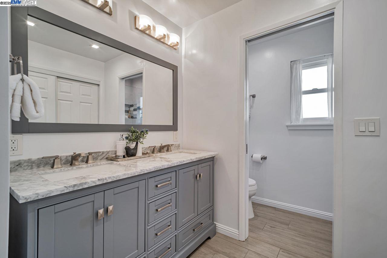 17824 Apricot Way, Castro Valley, California 94546, 3 Bedrooms Bedrooms, 6 Rooms Rooms,2 BathroomsBathrooms,Residential,For Sale,17824 Apricot Way,41106857