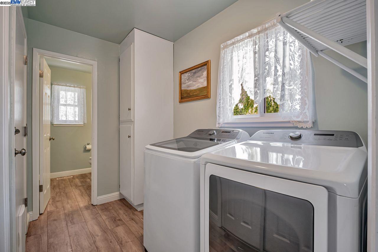 17824 Apricot Way, Castro Valley, California 94546, 3 Bedrooms Bedrooms, 6 Rooms Rooms,2 BathroomsBathrooms,Residential,For Sale,17824 Apricot Way,41106857