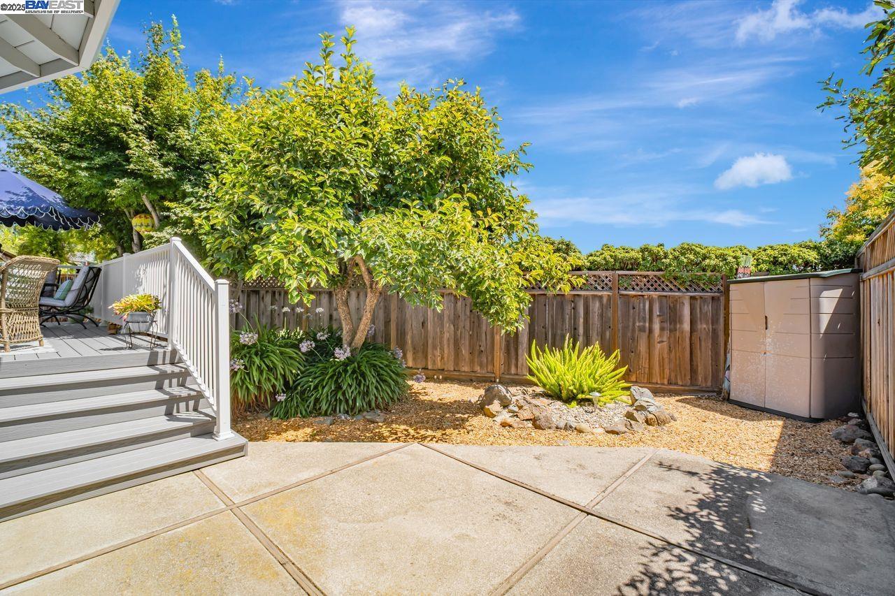 17824 Apricot Way, Castro Valley, California 94546, 3 Bedrooms Bedrooms, 6 Rooms Rooms,2 BathroomsBathrooms,Residential,For Sale,17824 Apricot Way,41106857
