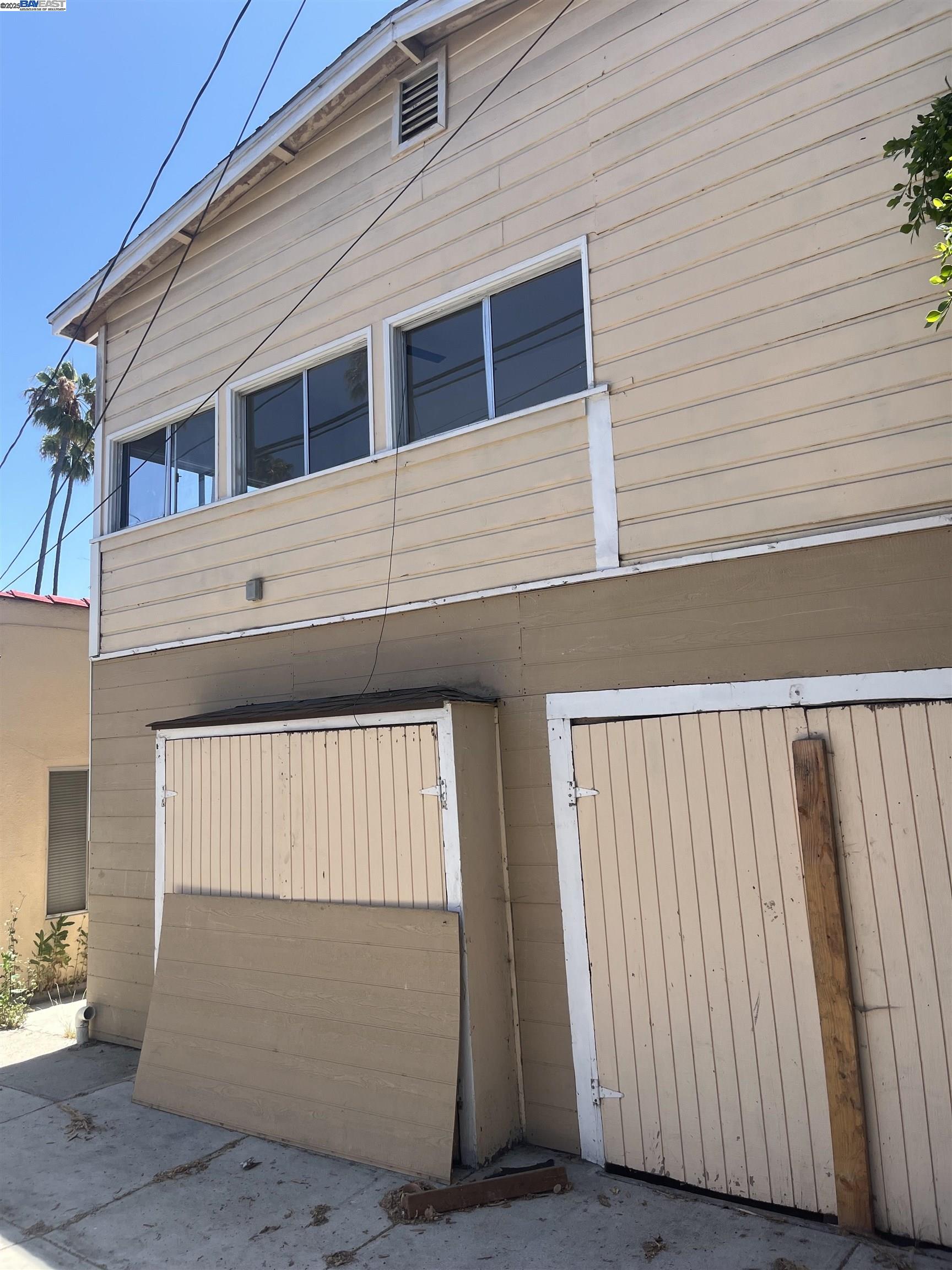 5419 S Harcourt Ave, Los Angeles, California 90043, ,Residential Income,For Sale,5419 S Harcourt Ave,41106858