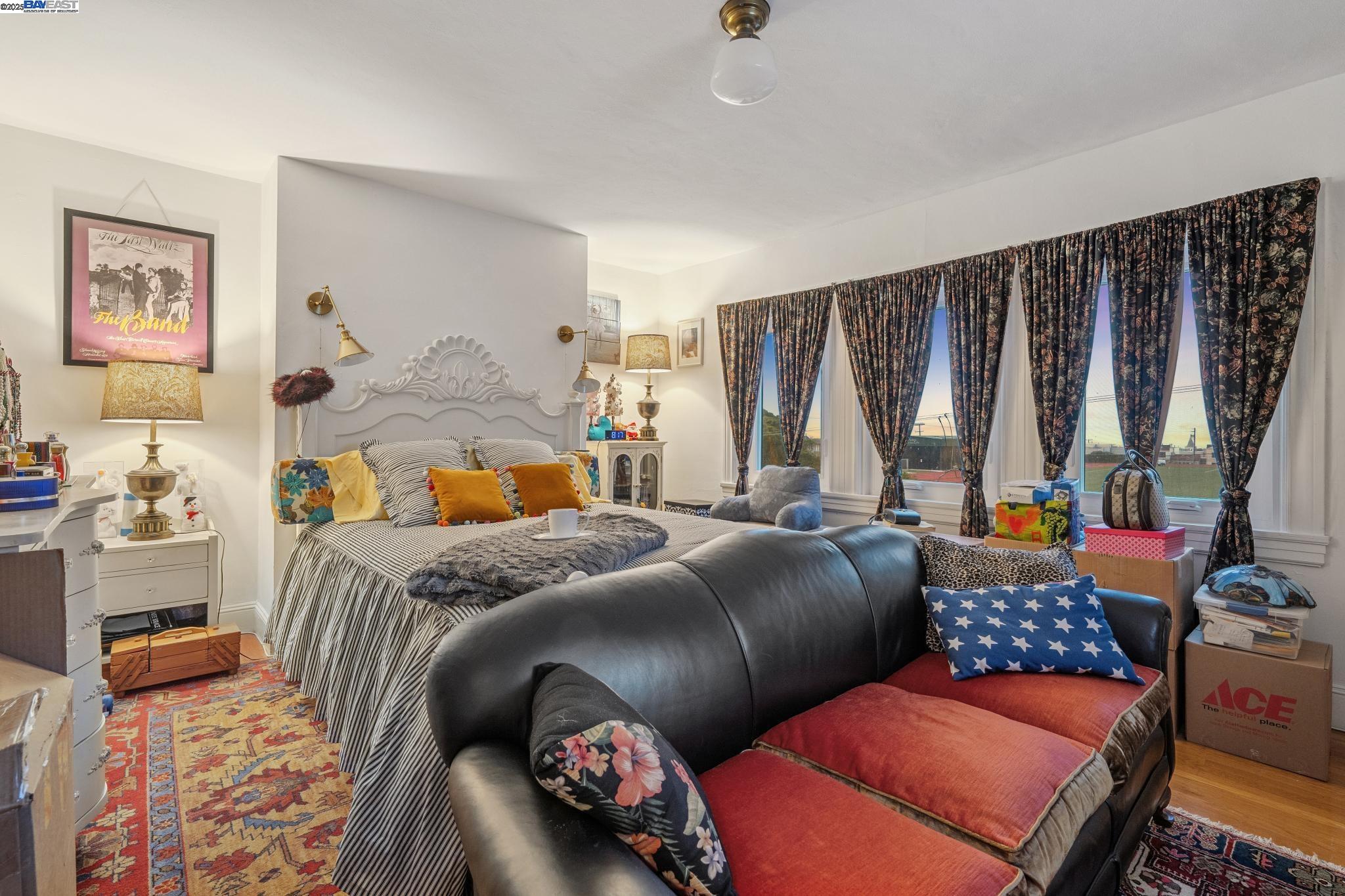 658 30Th Ave, San Francisco, California 94121, 3 Bedrooms Bedrooms, 8 Rooms Rooms,2 BathroomsBathrooms,Residential,For Sale,658 30Th Ave,41106859