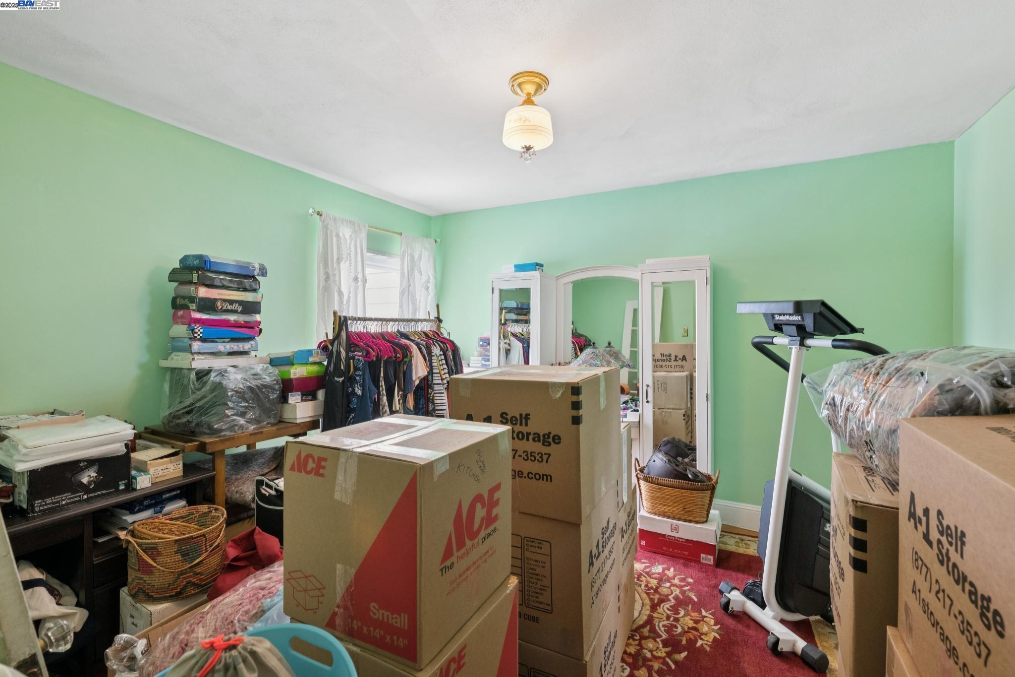 658 30Th Ave, San Francisco, California 94121, 3 Bedrooms Bedrooms, 8 Rooms Rooms,2 BathroomsBathrooms,Residential,For Sale,658 30Th Ave,41106859