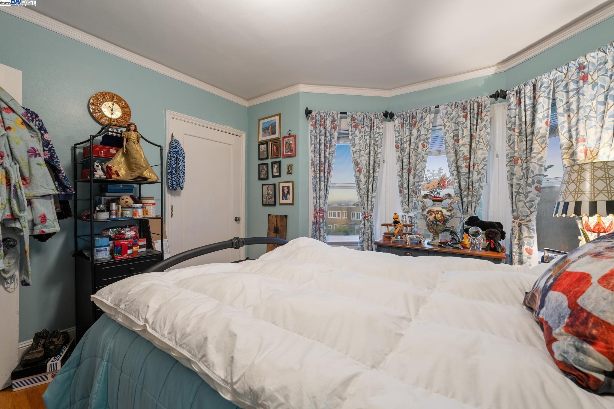 658 30Th Ave, San Francisco, California 94121, 3 Bedrooms Bedrooms, 8 Rooms Rooms,2 BathroomsBathrooms,Residential,For Sale,658 30Th Ave,41106859
