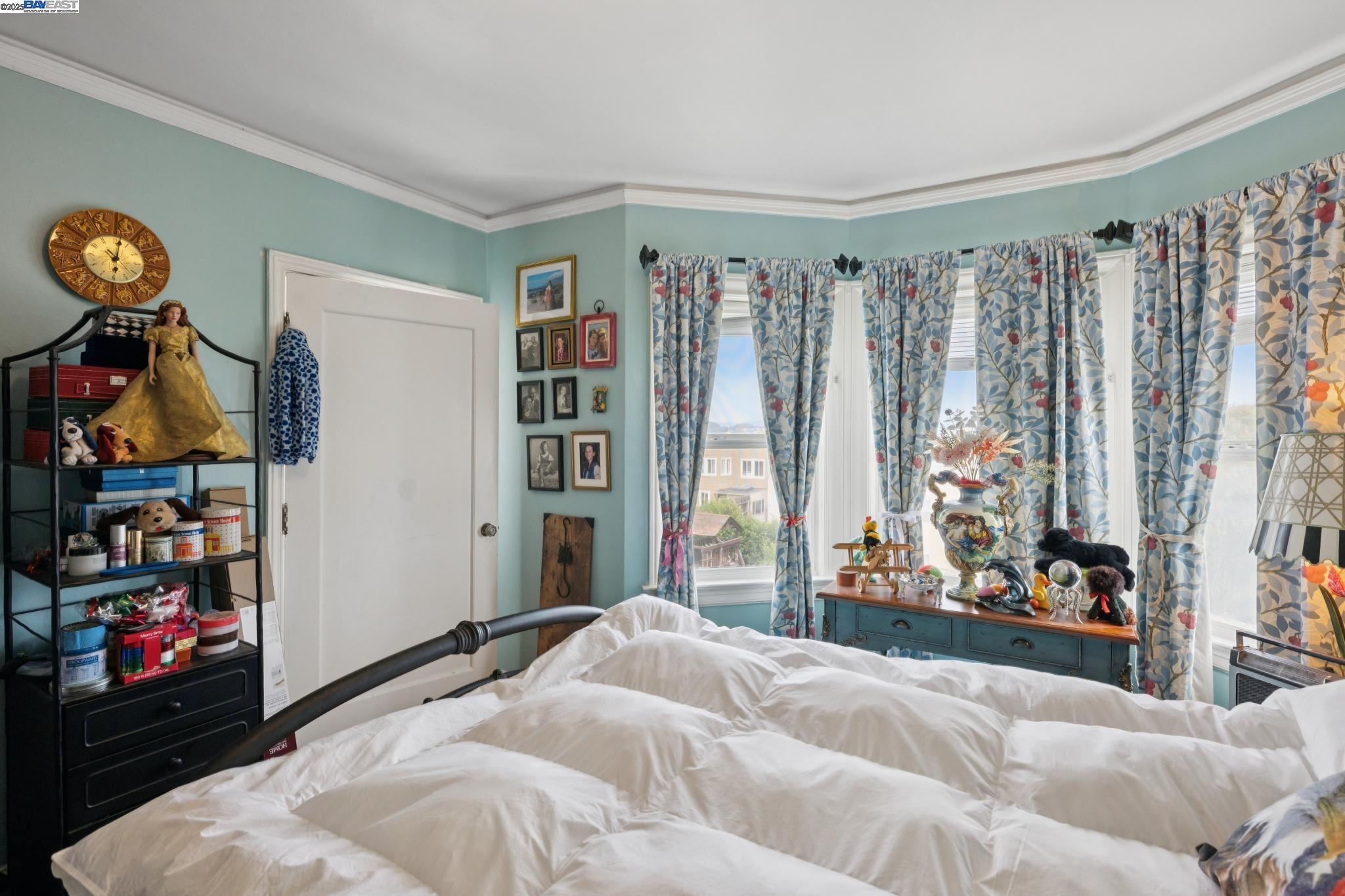658 30Th Ave, San Francisco, California 94121, 3 Bedrooms Bedrooms, 8 Rooms Rooms,2 BathroomsBathrooms,Residential,For Sale,658 30Th Ave,41106859