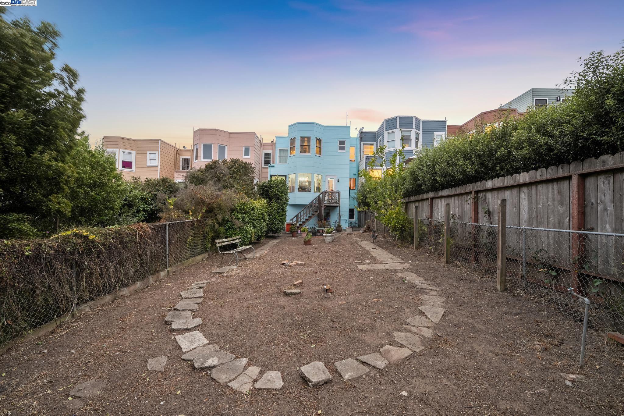 658 30Th Ave, San Francisco, California 94121, 3 Bedrooms Bedrooms, 8 Rooms Rooms,2 BathroomsBathrooms,Residential,For Sale,658 30Th Ave,41106859