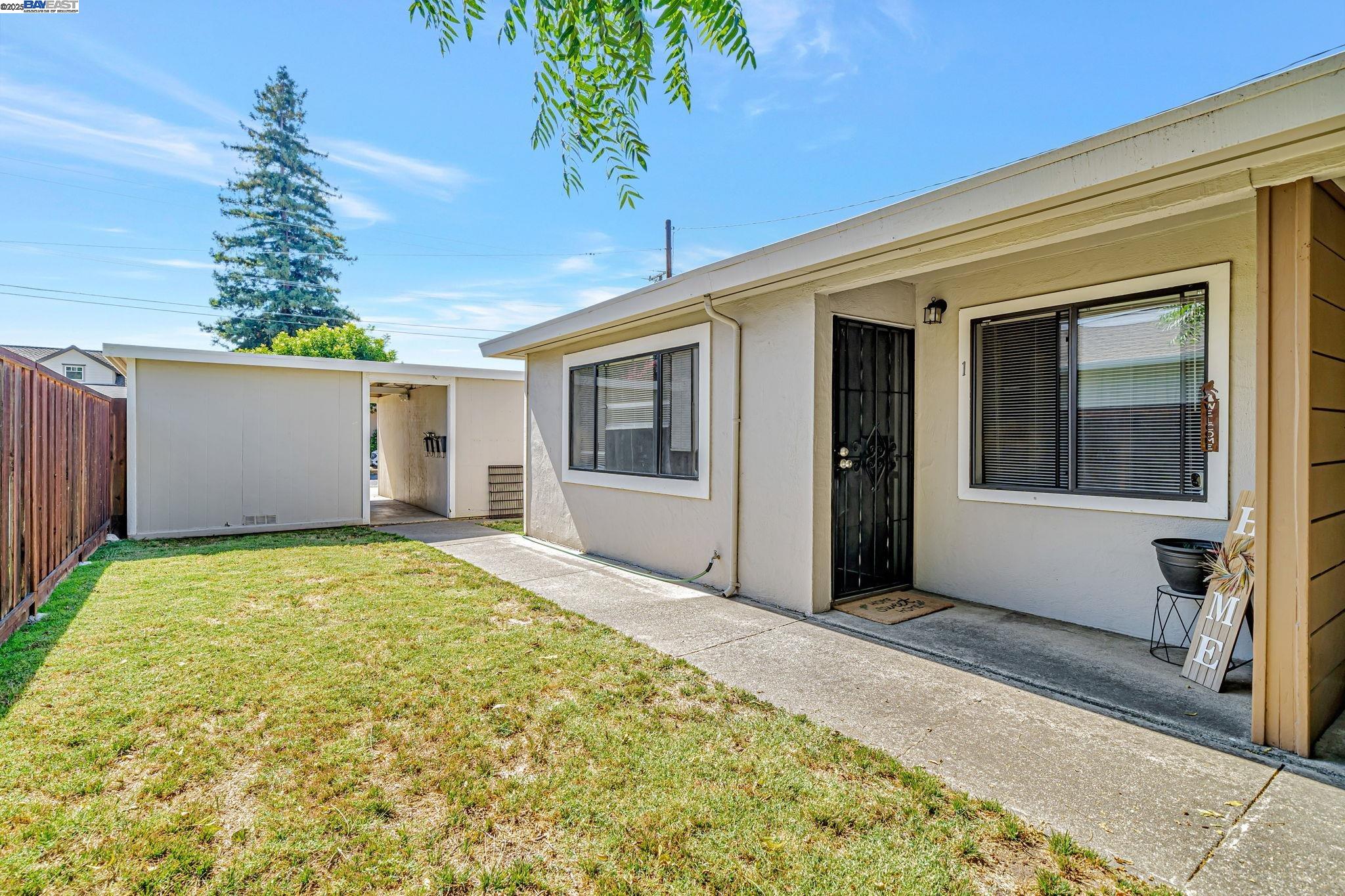4655 Augustine St, Pleasanton, California 94566, ,Residential Income,For Sale,4655 Augustine St,41106861