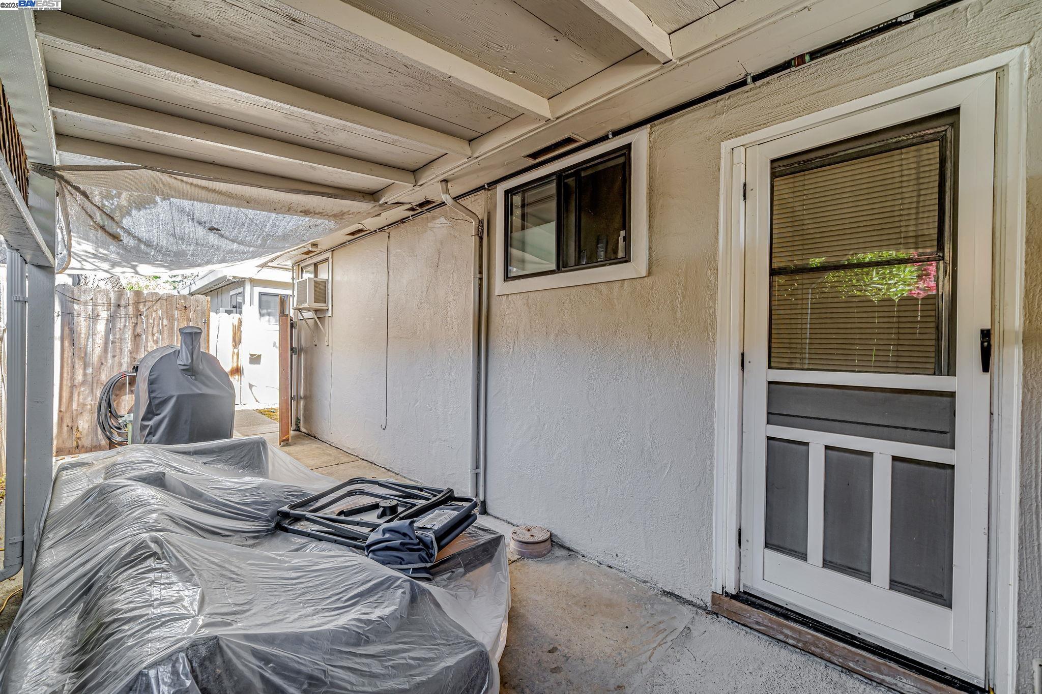 4655 Augustine St, Pleasanton, California 94566, ,Residential Income,For Sale,4655 Augustine St,41106861
