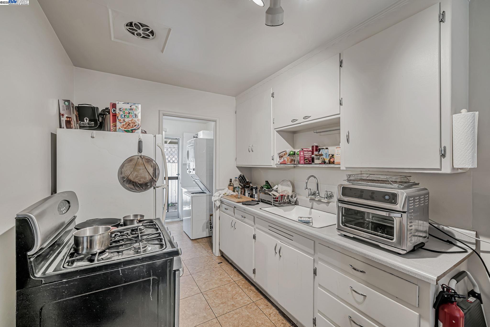 4655 Augustine St, Pleasanton, California 94566, ,Residential Income,For Sale,4655 Augustine St,41106861