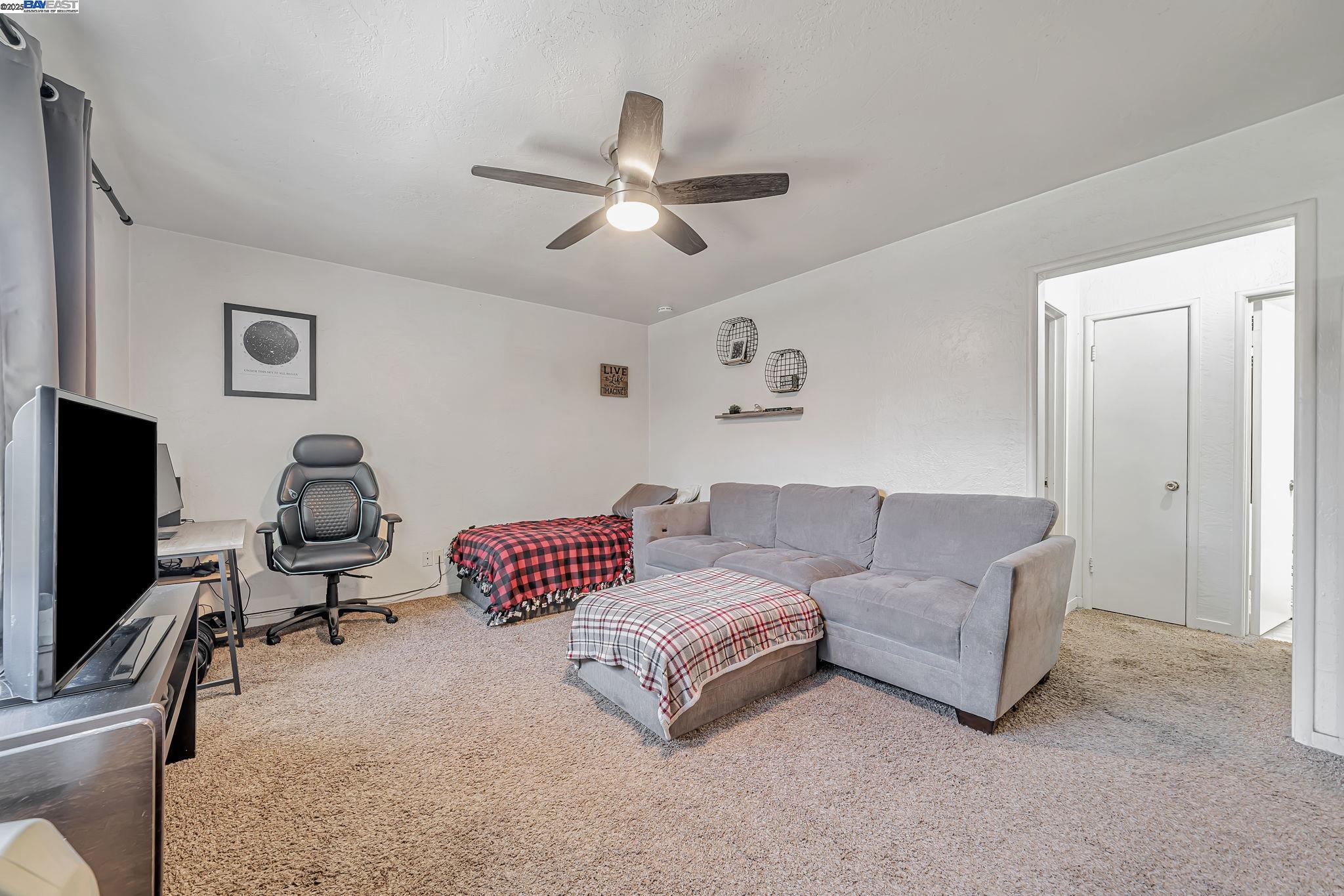 Detail Gallery Image 4 of 56 For 4655 Augustine St, Pleasanton,  CA 94566 - – Beds | – Baths