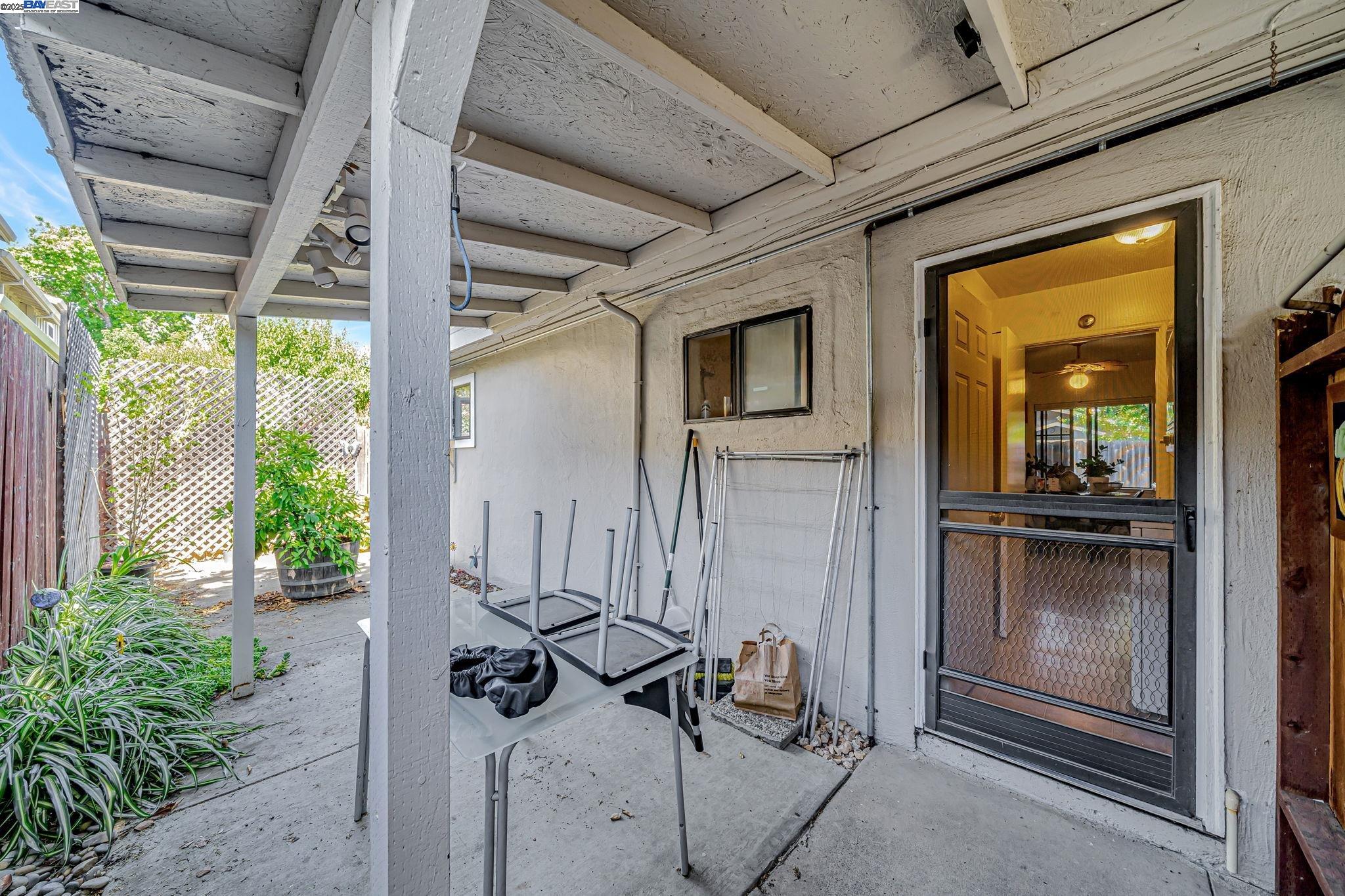 4655 Augustine St, Pleasanton, California 94566, ,Residential Income,For Sale,4655 Augustine St,41106861