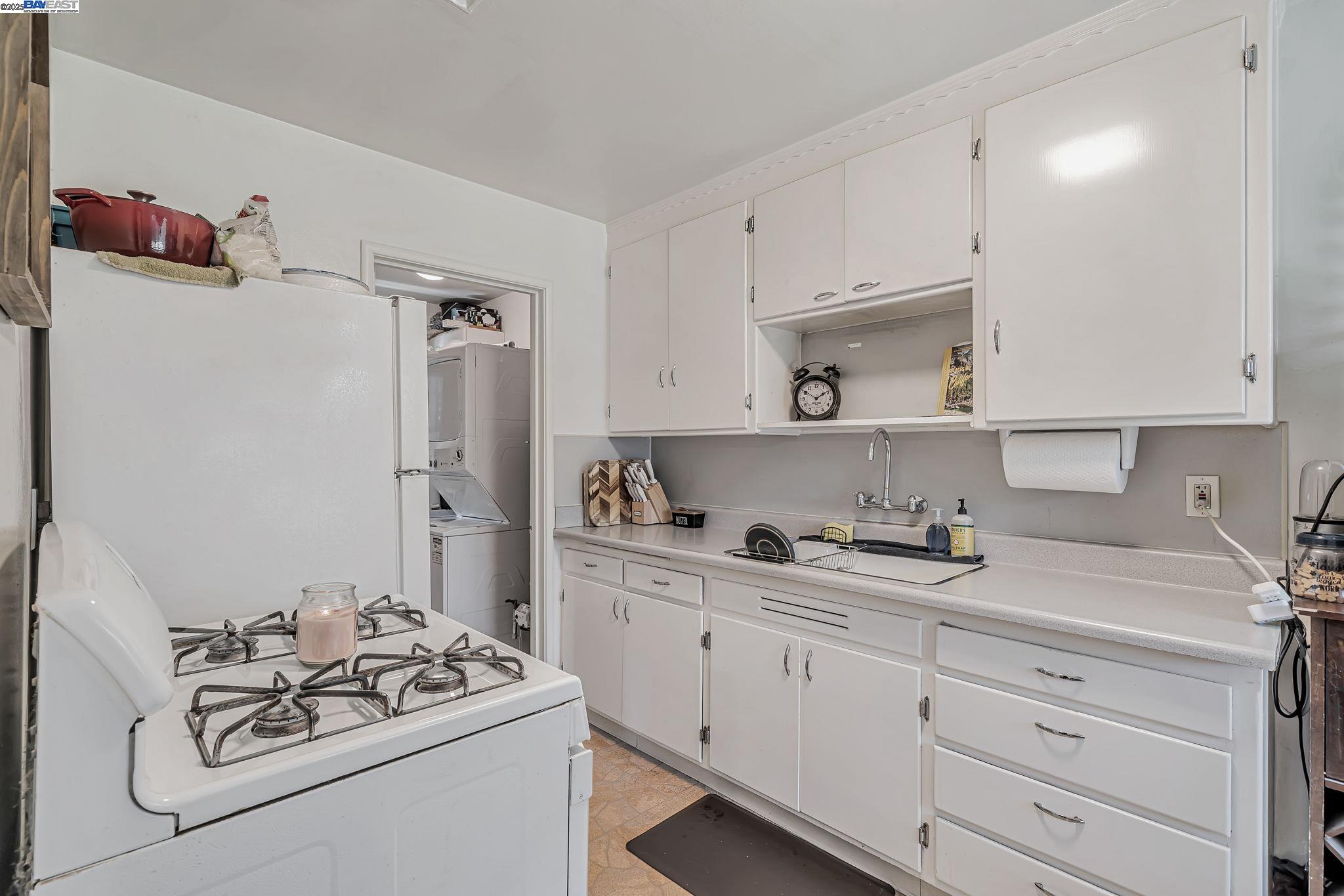 Detail Gallery Image 6 of 56 For 4655 Augustine St, Pleasanton,  CA 94566 - – Beds | – Baths