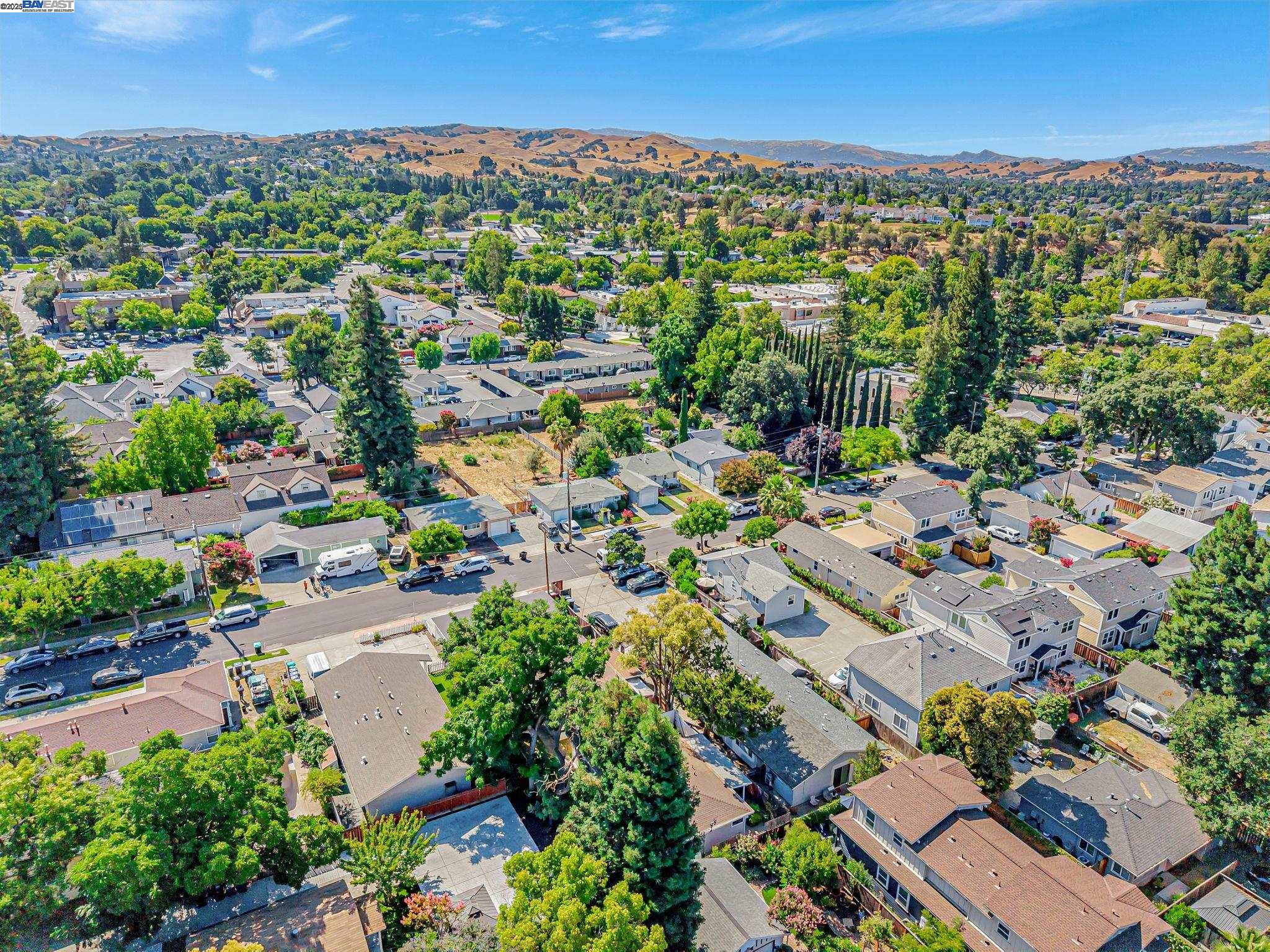 4655 Augustine St, Pleasanton, California 94566, ,Residential Income,For Sale,4655 Augustine St,41106861