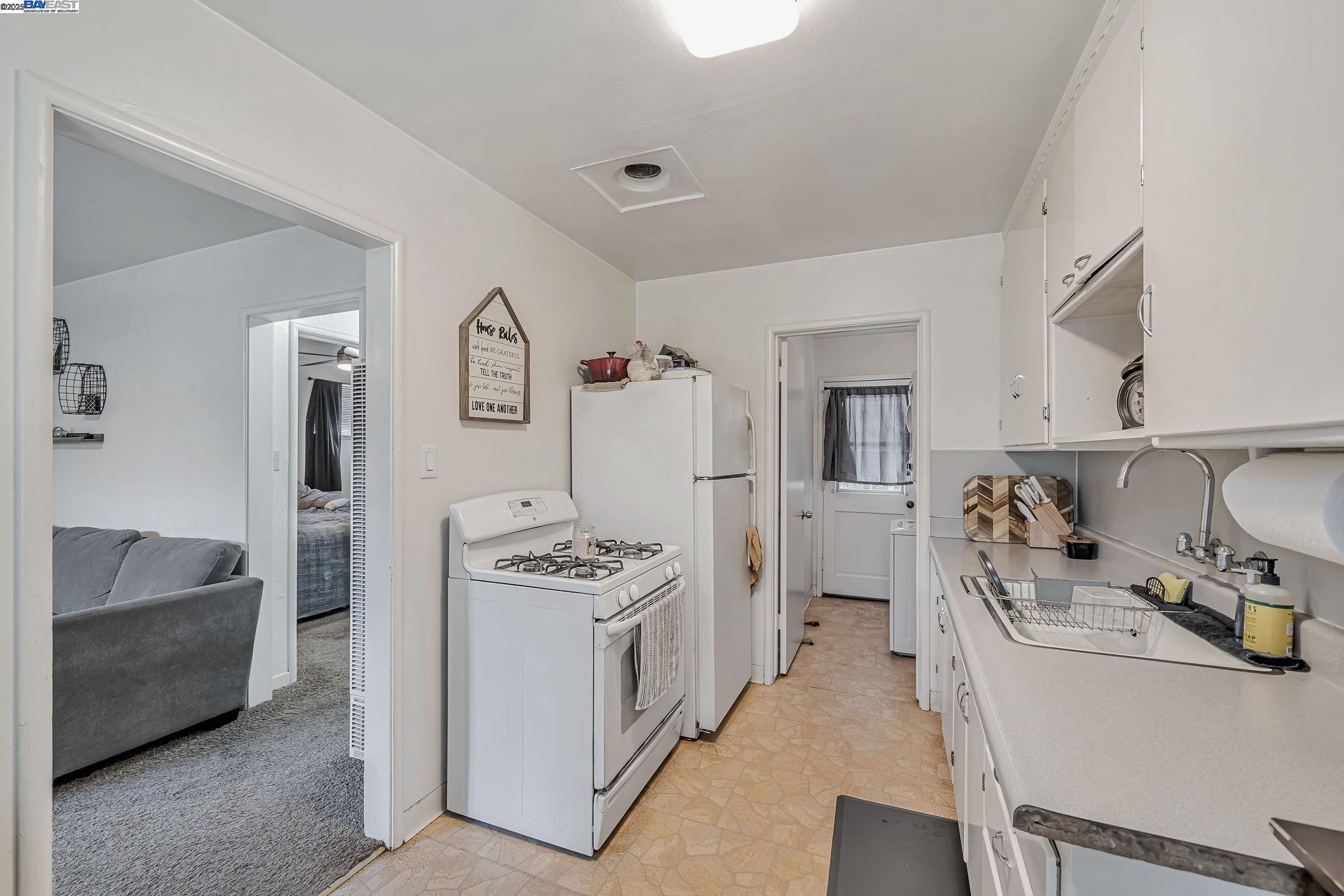 Detail Gallery Image 7 of 56 For 4655 Augustine St, Pleasanton,  CA 94566 - – Beds | – Baths