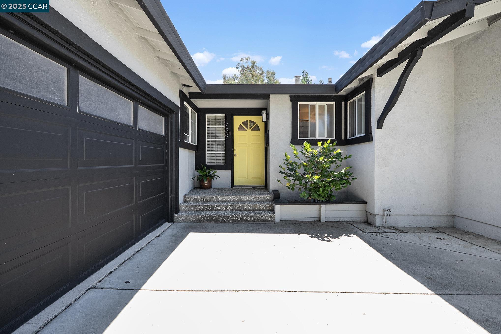 Detail Gallery Image 5 of 32 For 1739 Lynwood Dr, Concord,  CA 94519 - 3 Beds | 2 Baths