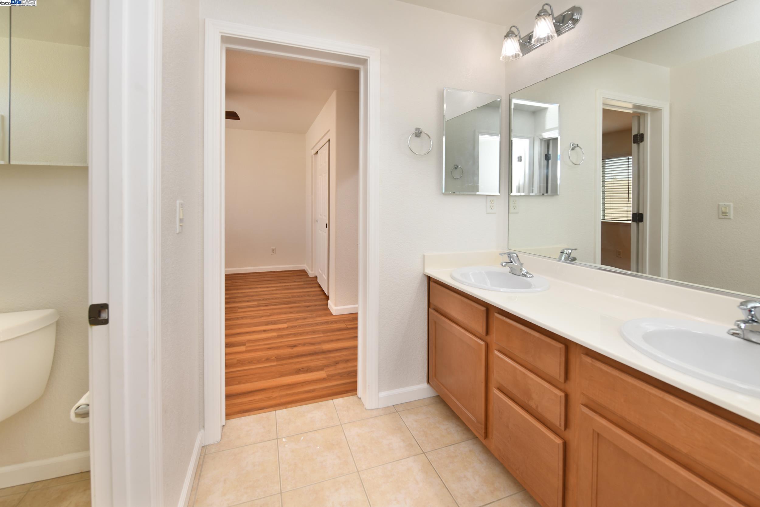 660 Mazzolo Dr, Lincoln, California 95648, 4 Bedrooms Bedrooms, 10 Rooms Rooms,3 BathroomsBathrooms,Residential,For Sale,660 Mazzolo Dr,41106864