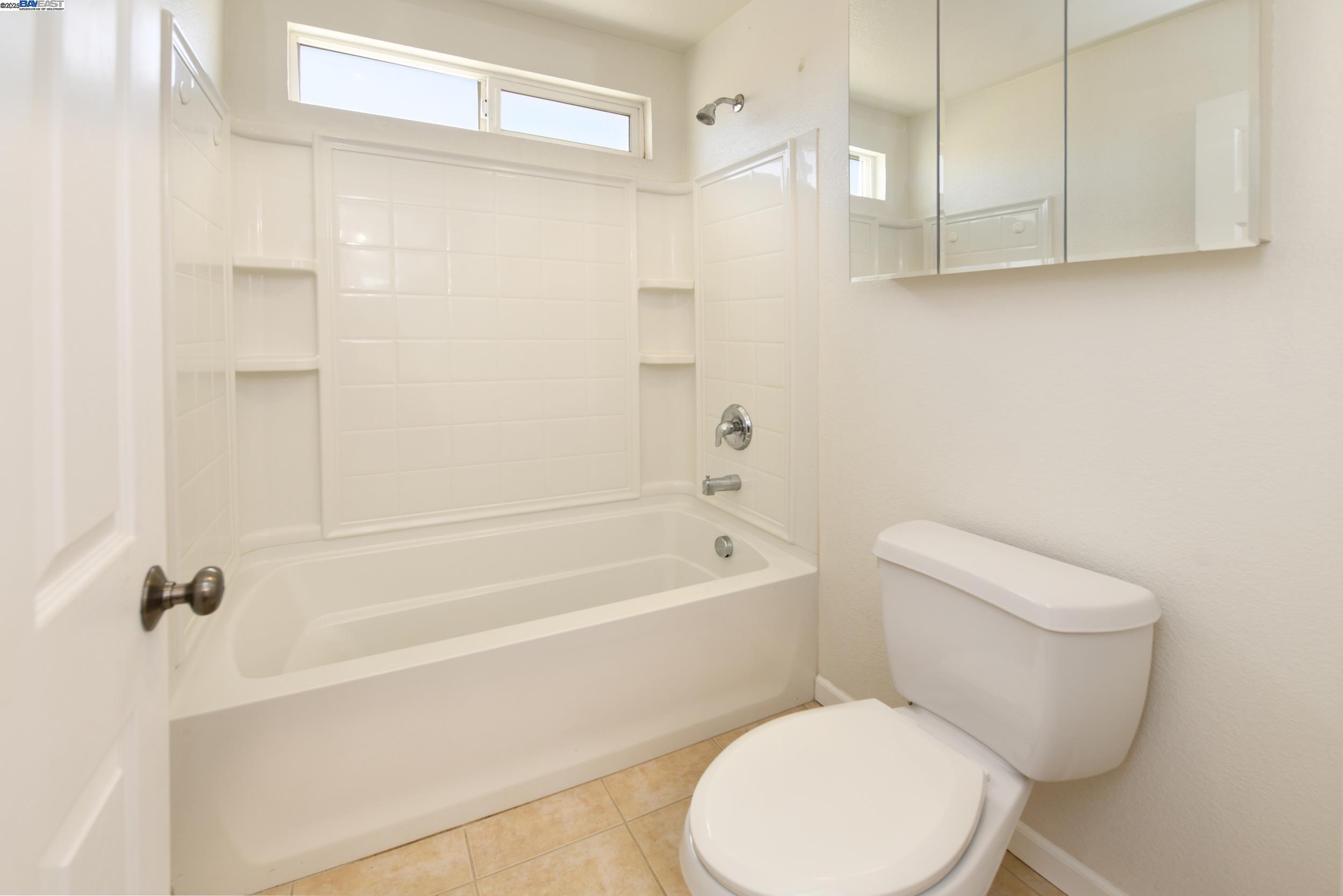 660 Mazzolo Dr, Lincoln, California 95648, 4 Bedrooms Bedrooms, 10 Rooms Rooms,3 BathroomsBathrooms,Residential,For Sale,660 Mazzolo Dr,41106864