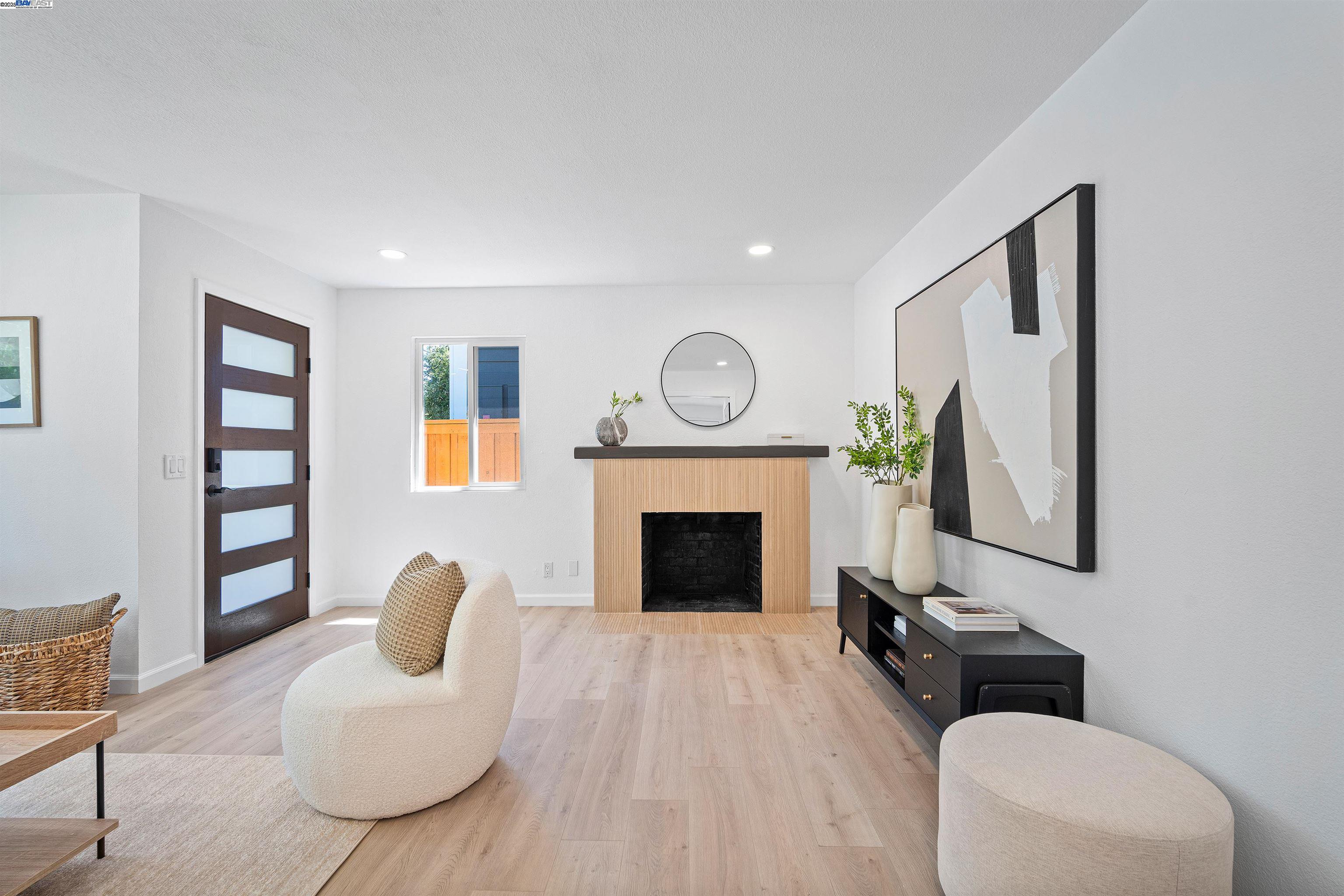 824 14th Ave, Menlo Park, California 94025, 4 Bedrooms Bedrooms, 7 Rooms Rooms,3 BathroomsBathrooms,Residential,For Sale,824 14th Ave,41106865