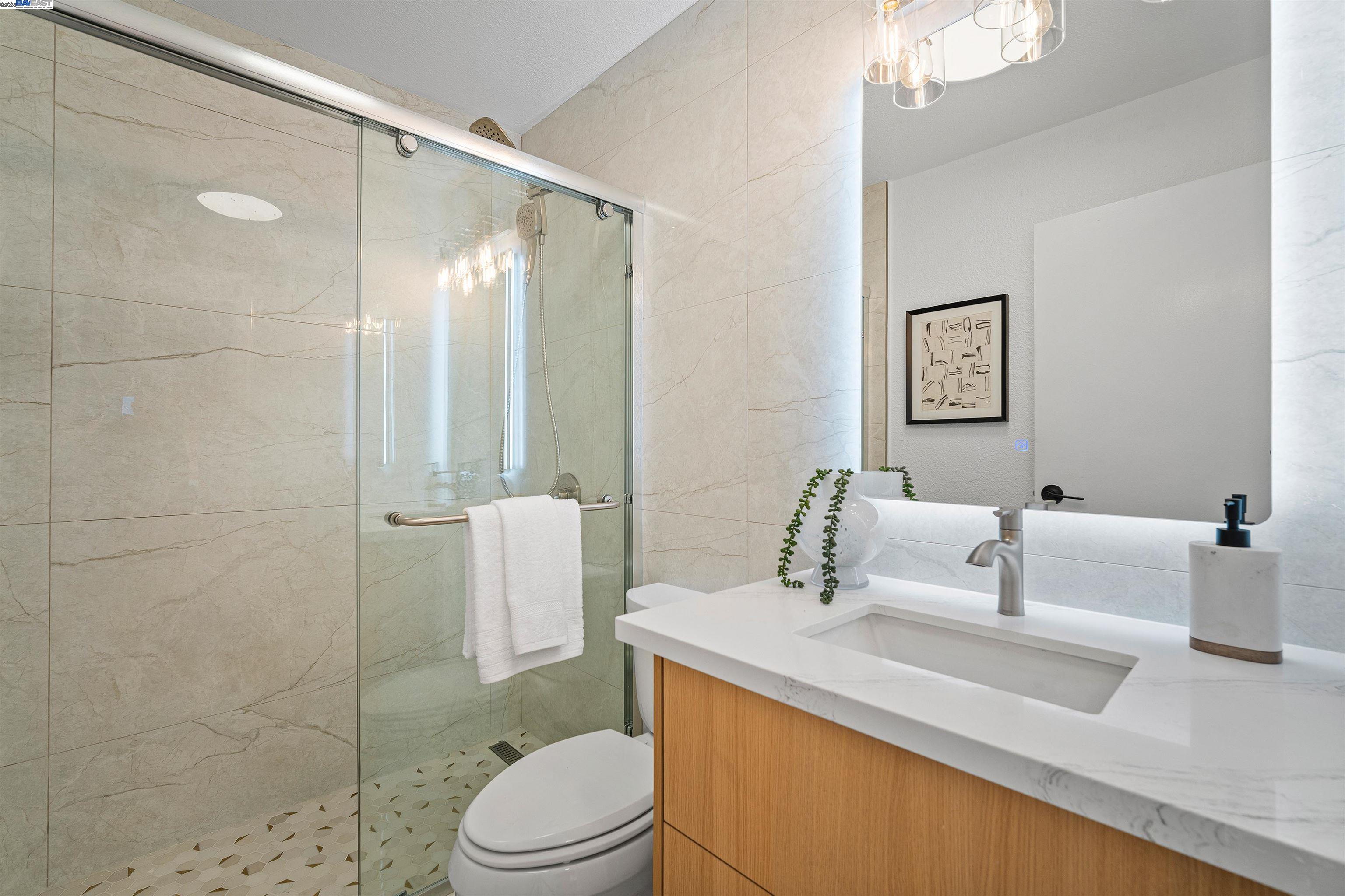 Detail Gallery Image 11 of 32 For 824 14th Ave, Menlo Park,  CA 94025 - 4 Beds | 3 Baths