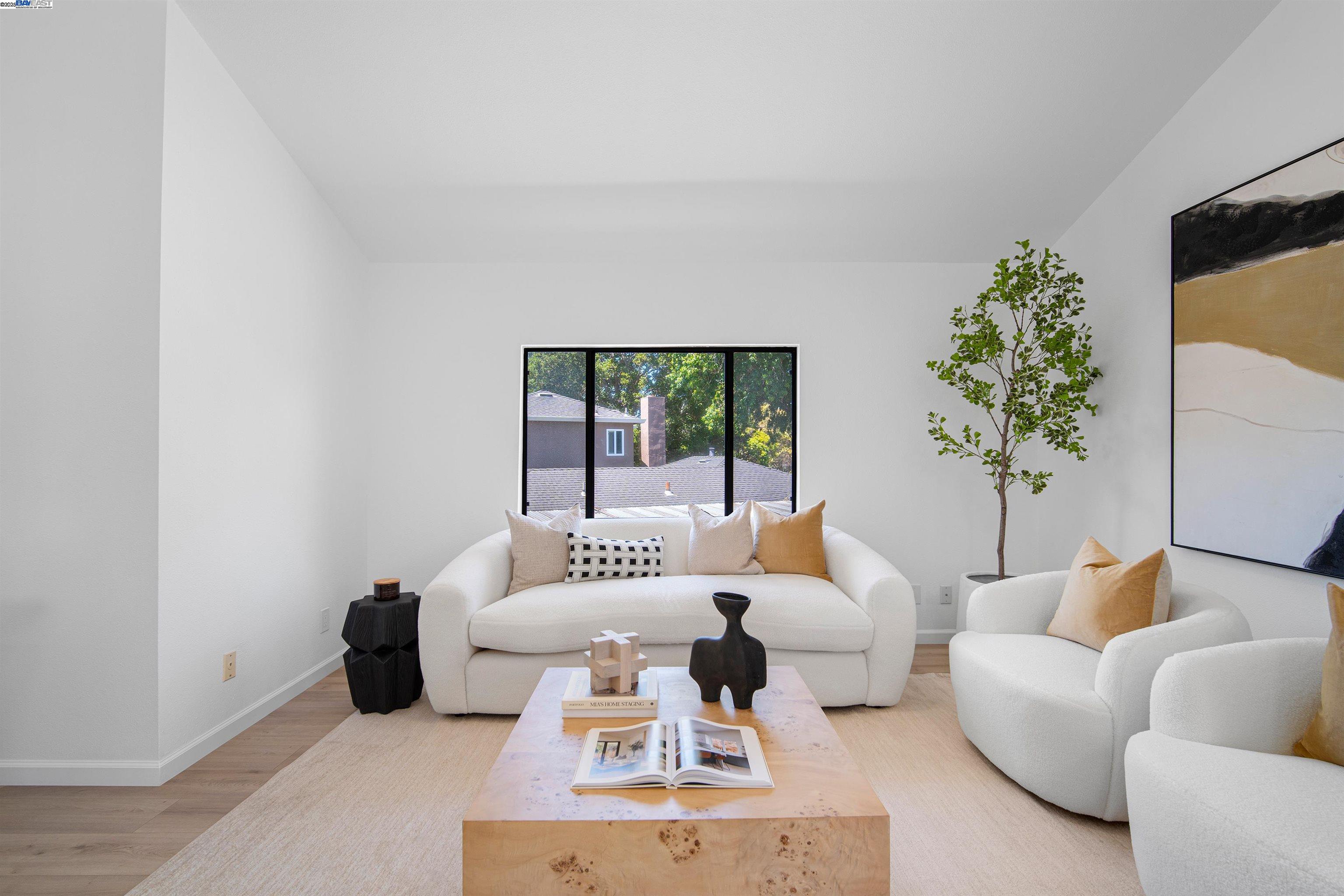 824 14th Ave, Menlo Park, California 94025, 4 Bedrooms Bedrooms, 7 Rooms Rooms,3 BathroomsBathrooms,Residential,For Sale,824 14th Ave,41106865