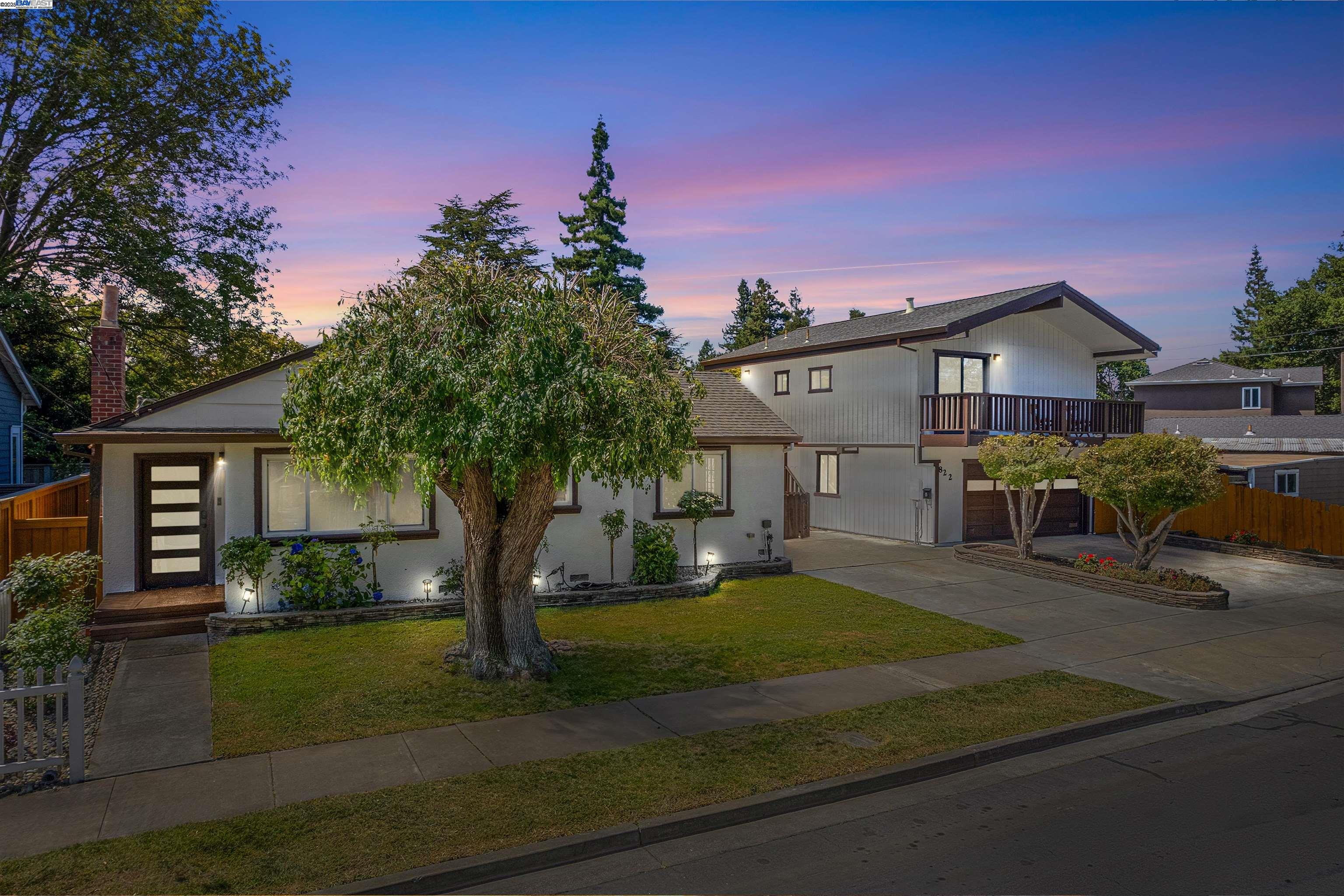 824 14th Ave, Menlo Park, California 94025, 4 Bedrooms Bedrooms, 7 Rooms Rooms,3 BathroomsBathrooms,Residential,For Sale,824 14th Ave,41106865