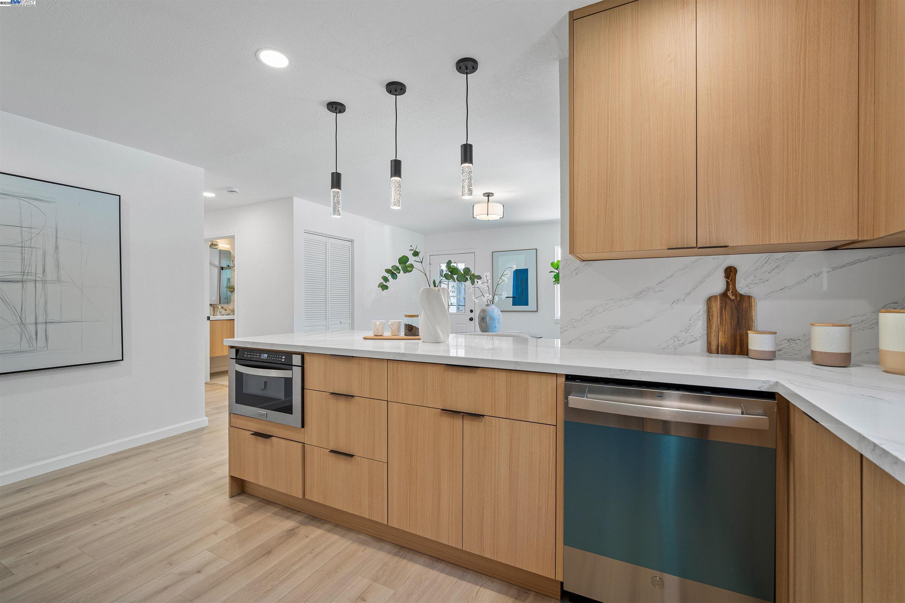 824 14th Ave, Menlo Park, California 94025, 4 Bedrooms Bedrooms, 7 Rooms Rooms,3 BathroomsBathrooms,Residential,For Sale,824 14th Ave,41106865