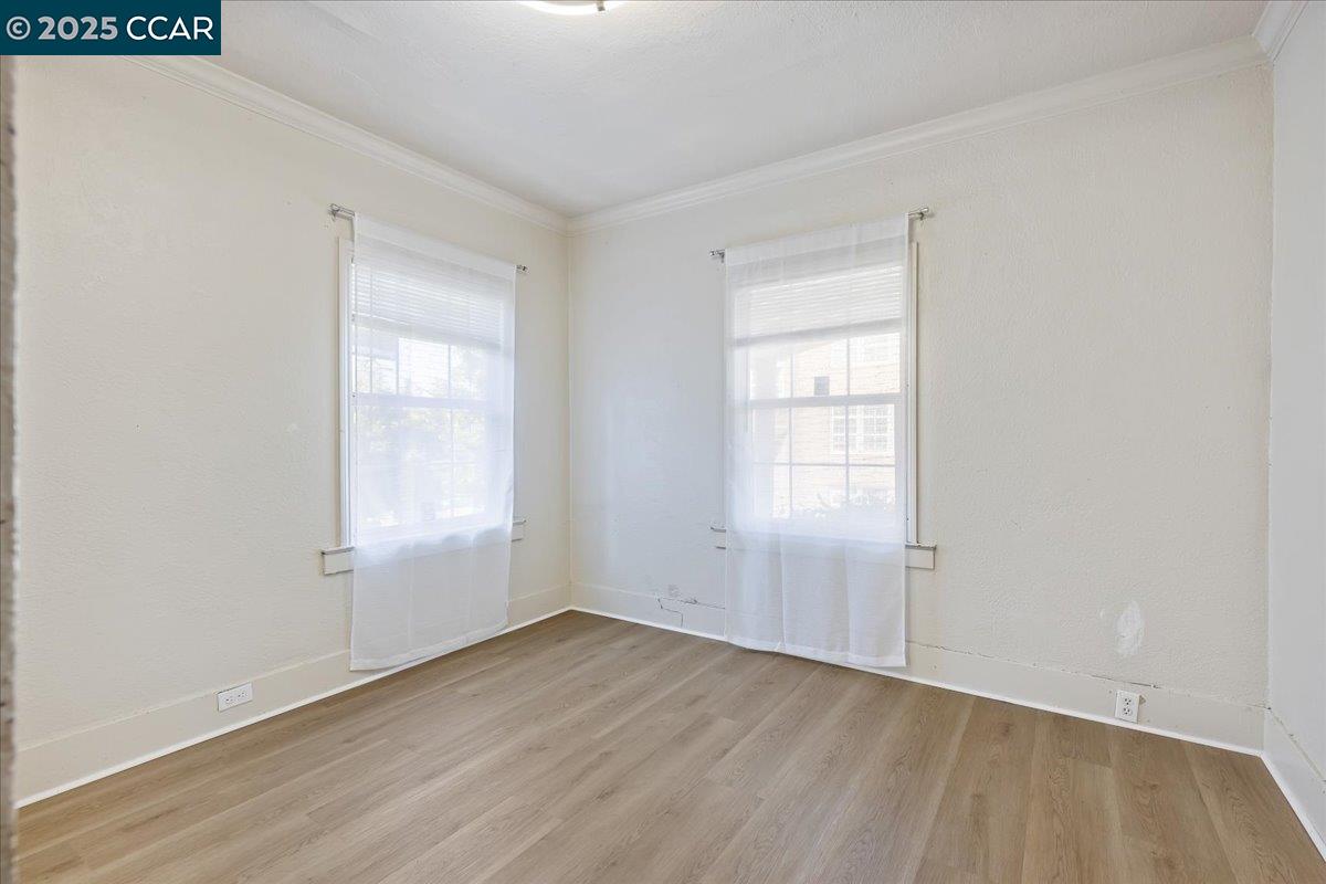 3220 Champion St, Oakland, California 94602, 2 Bedrooms Bedrooms, 5 Rooms Rooms,2 BathroomsBathrooms,Residential,For Sale,3220 Champion St,41106868