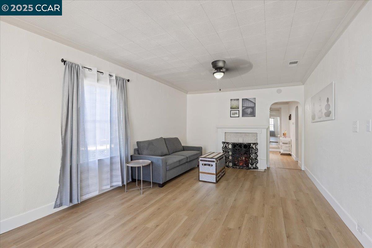 3220 Champion St, Oakland, California 94602, 2 Bedrooms Bedrooms, 5 Rooms Rooms,2 BathroomsBathrooms,Residential,For Sale,3220 Champion St,41106868