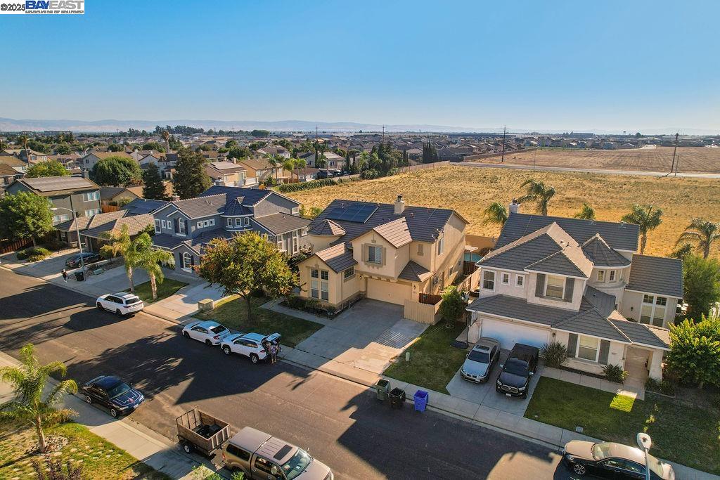 907 MAGGIORE LANE, Manteca, California 95337, 6 Bedrooms Bedrooms, 6 Rooms Rooms,3 BathroomsBathrooms,Residential,For Sale,907 MAGGIORE LANE,41106870