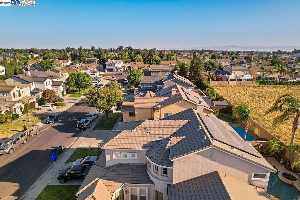 907 MAGGIORE LANE, Manteca, California 95337, 6 Bedrooms Bedrooms, 6 Rooms Rooms,3 BathroomsBathrooms,Residential,For Sale,907 MAGGIORE LANE,41106870