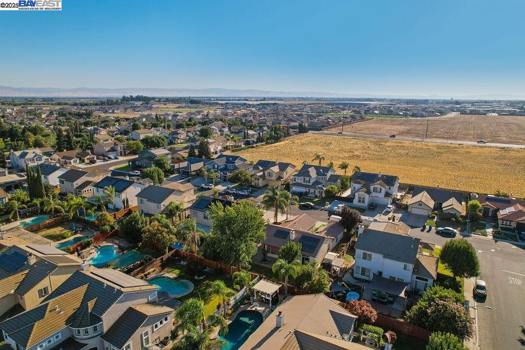 907 MAGGIORE LANE, Manteca, California 95337, 6 Bedrooms Bedrooms, 6 Rooms Rooms,3 BathroomsBathrooms,Residential,For Sale,907 MAGGIORE LANE,41106870