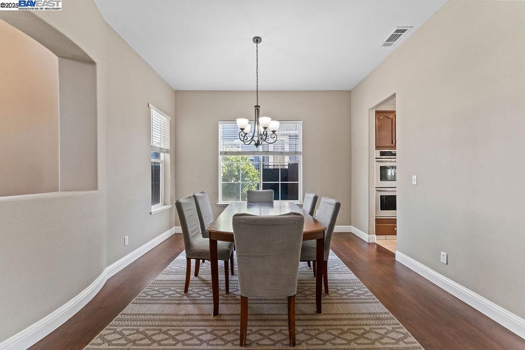 907 MAGGIORE LANE, Manteca, California 95337, 6 Bedrooms Bedrooms, 6 Rooms Rooms,3 BathroomsBathrooms,Residential,For Sale,907 MAGGIORE LANE,41106870
