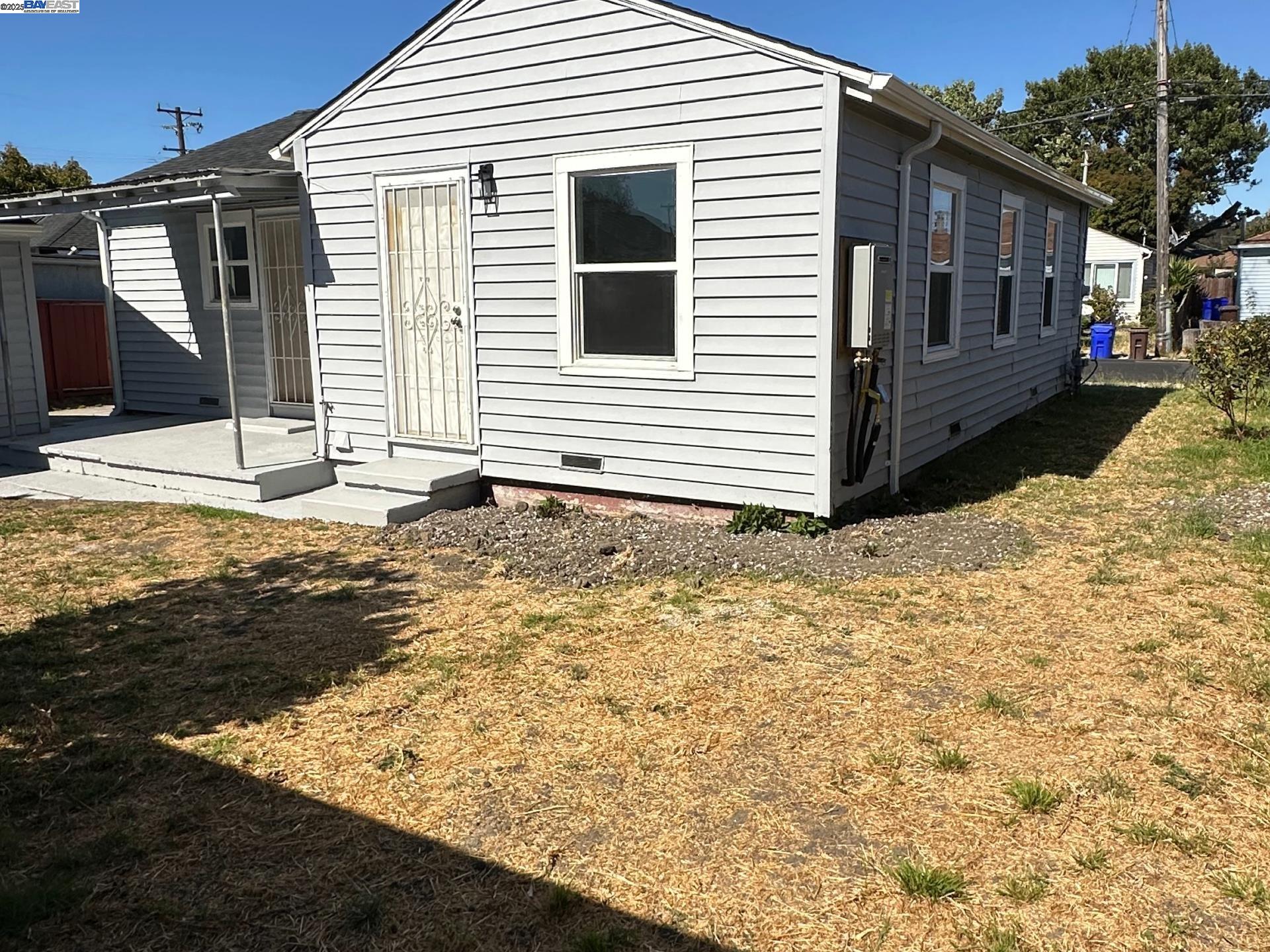 2441 Glenlock St, San Pablo, California 94806, 3 Bedrooms Bedrooms, 7 Rooms Rooms,1 BathroomBathrooms,Residential,For Sale,2441 Glenlock St,41106871